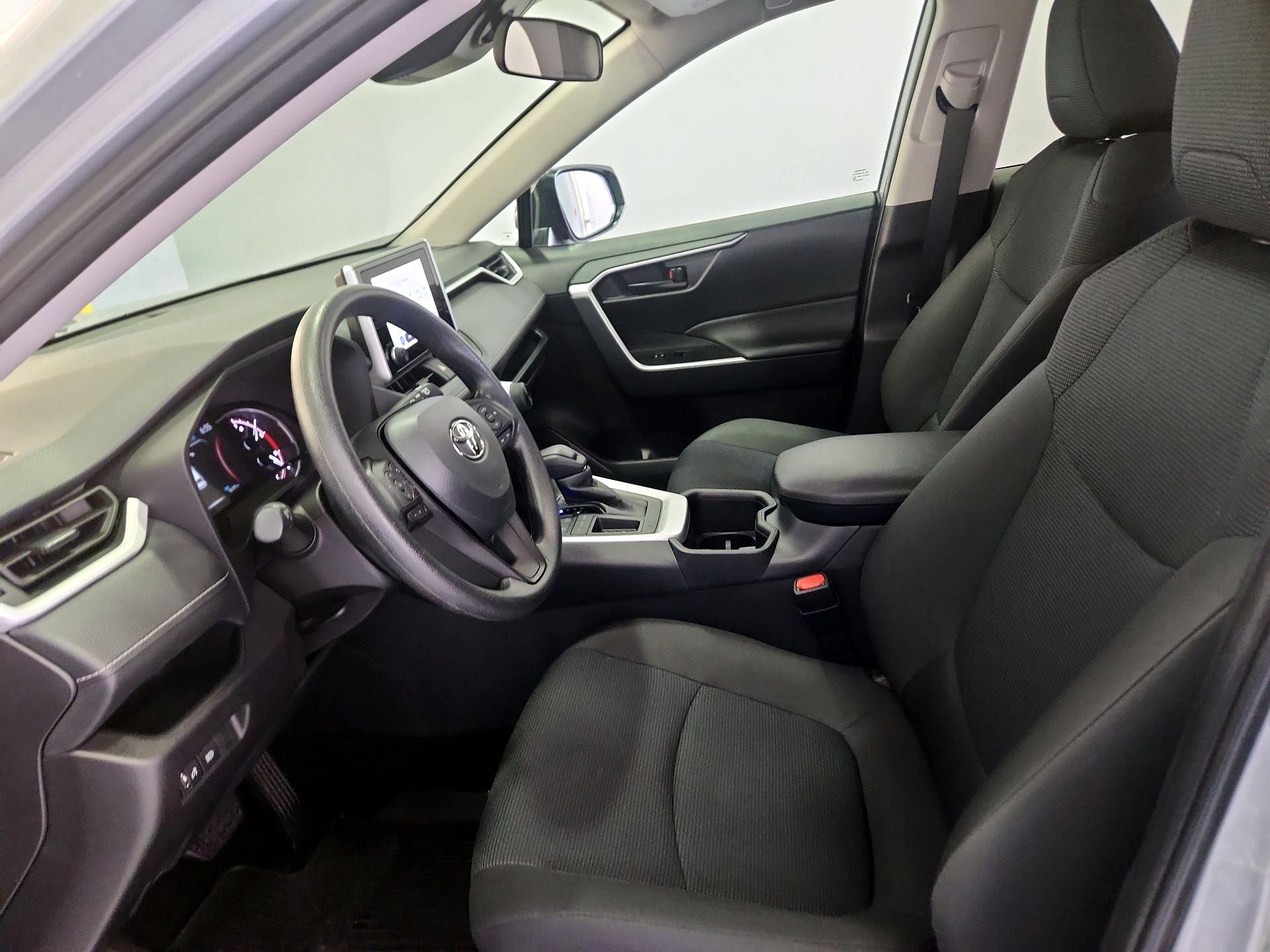 Thumbnail: 2025 Toyota RAV4 - 11