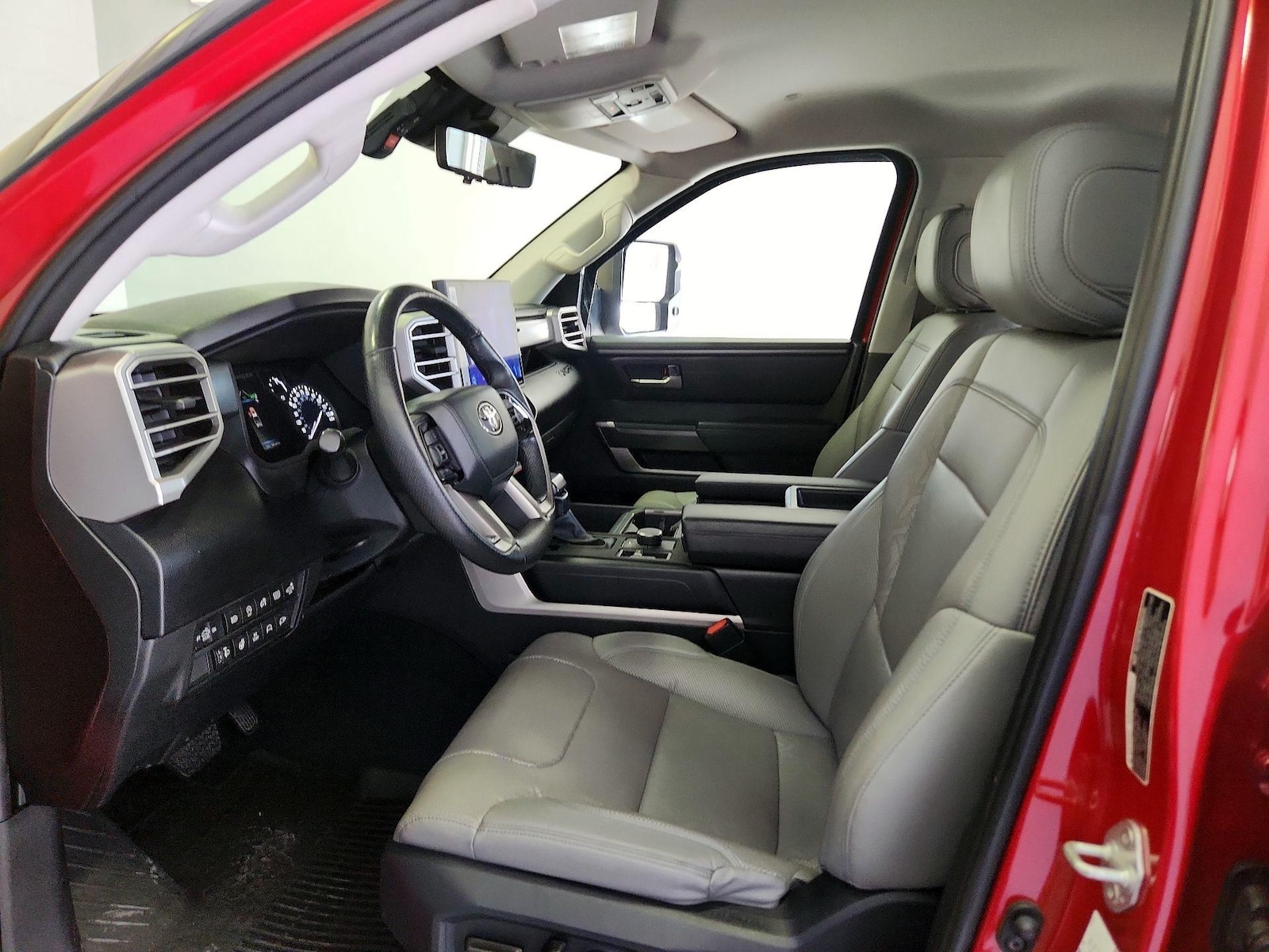 2022 Toyota Tundra SR5 - Photo 12