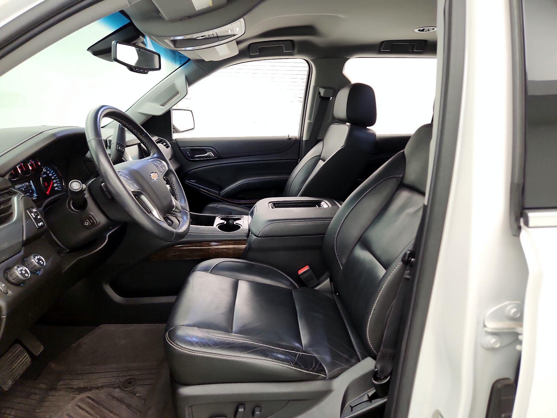 Thumbnail: 2019 Chevrolet Tahoe - 11