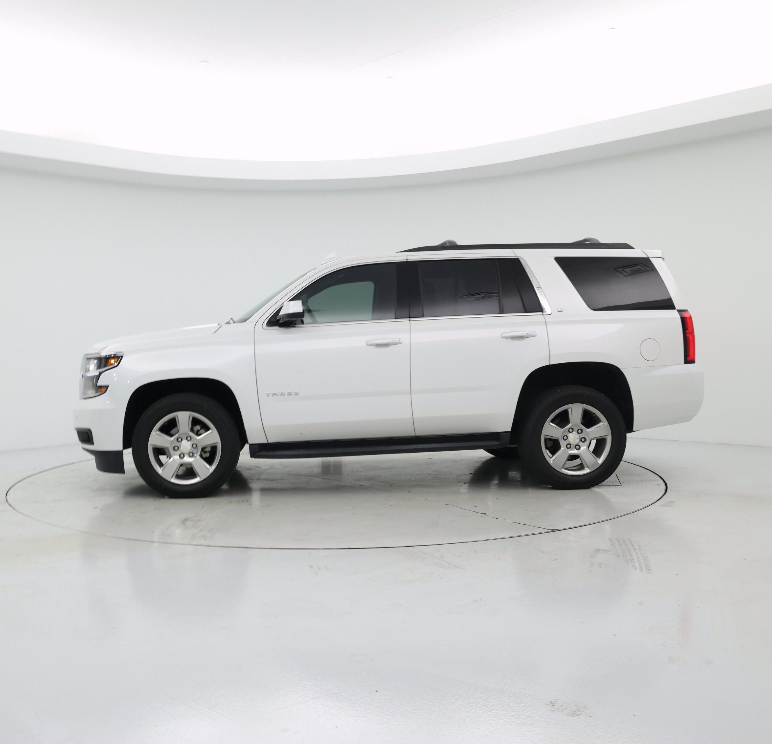 Thumbnail: 2019 Chevrolet Tahoe - 3