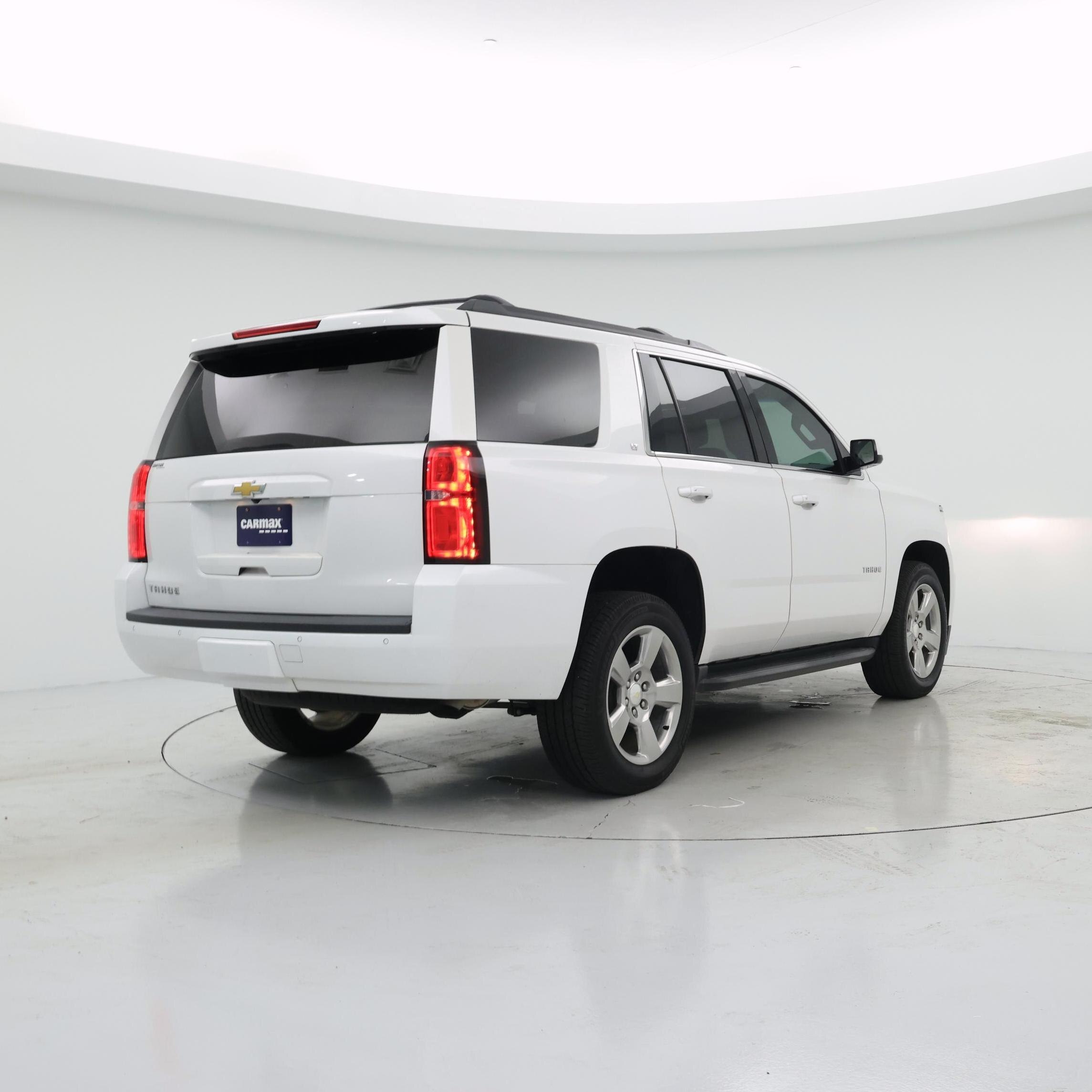Thumbnail: 2019 Chevrolet Tahoe - 8