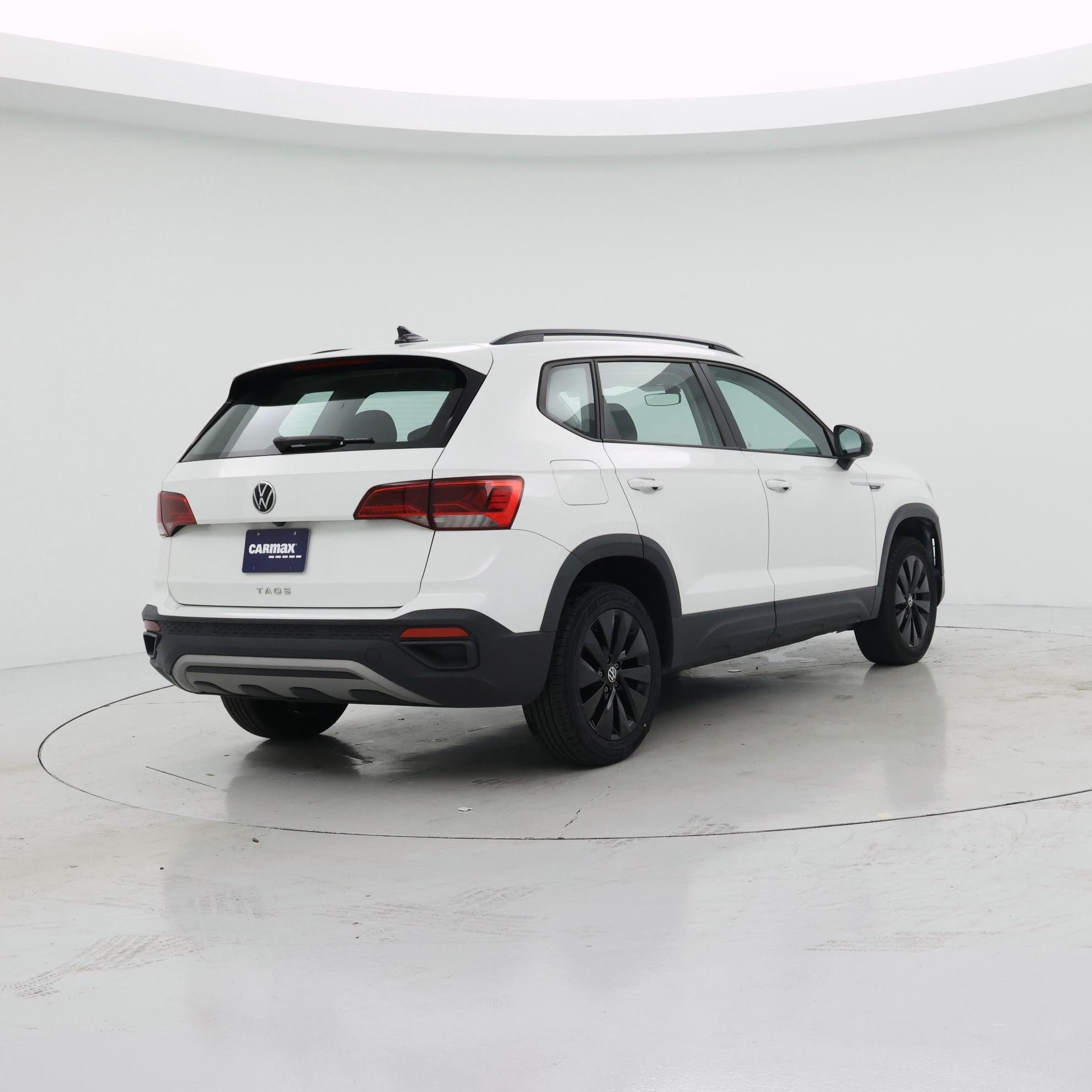 Thumbnail: 2023 Volkswagen Taos - 8