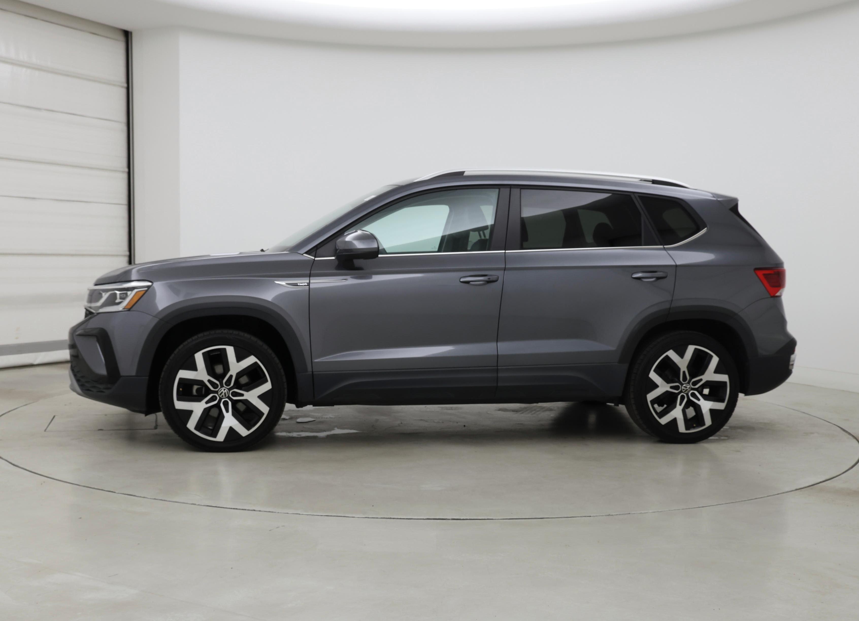 Thumbnail: 2022 Volkswagen Taos - 3