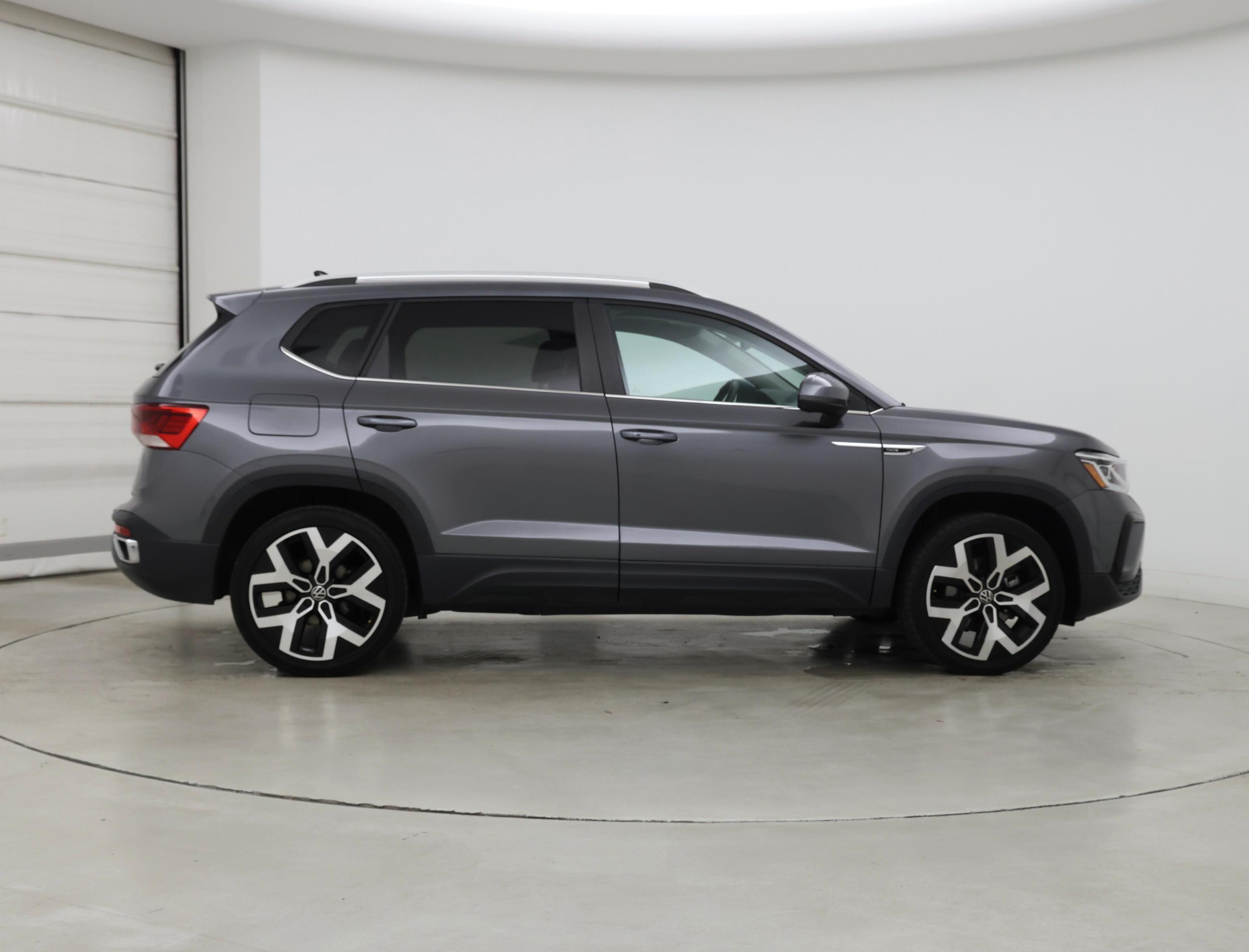 Thumbnail: 2022 Volkswagen Taos - 7