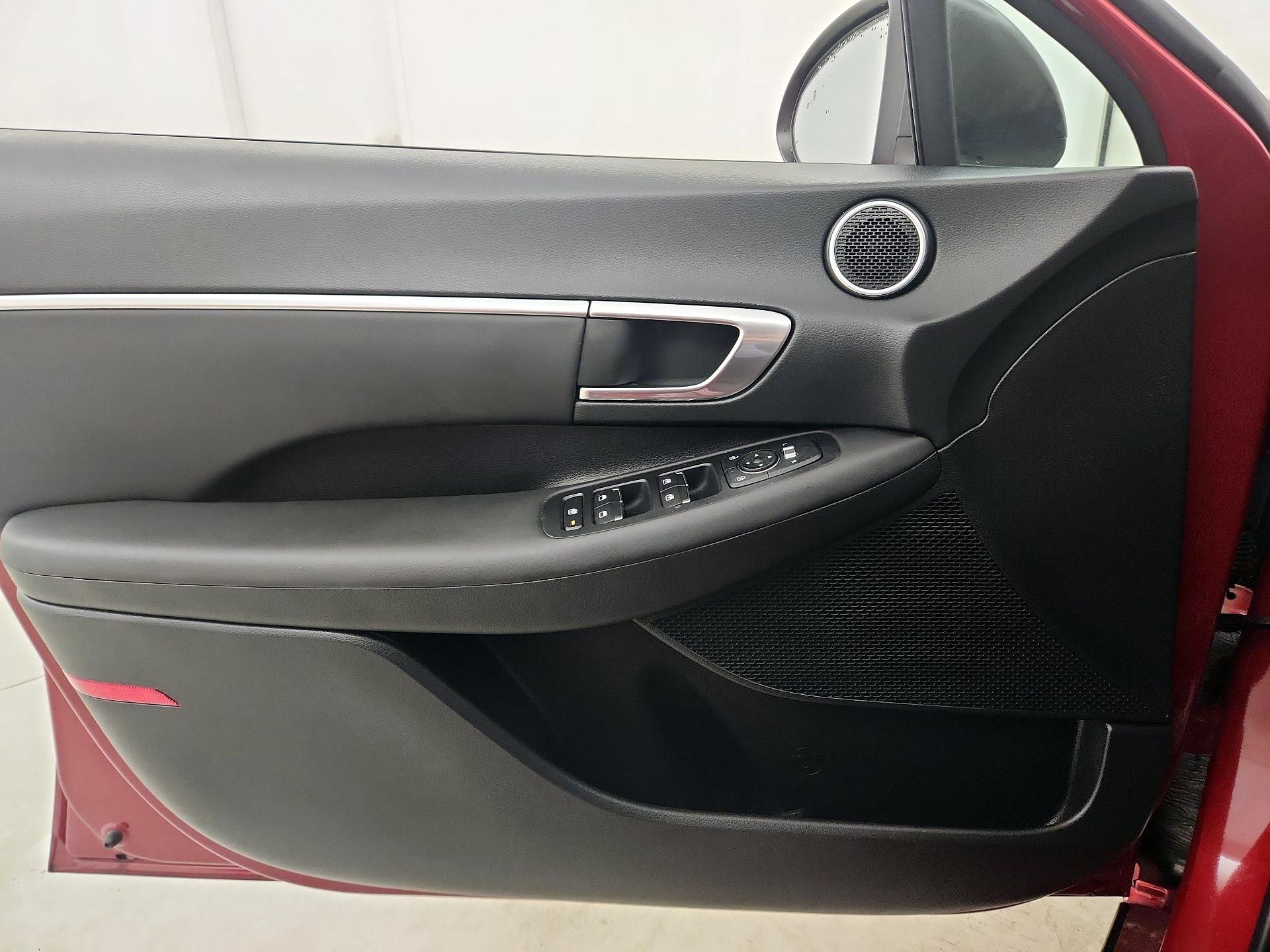 Thumbnail: 2023 Hyundai Sonata - 12
