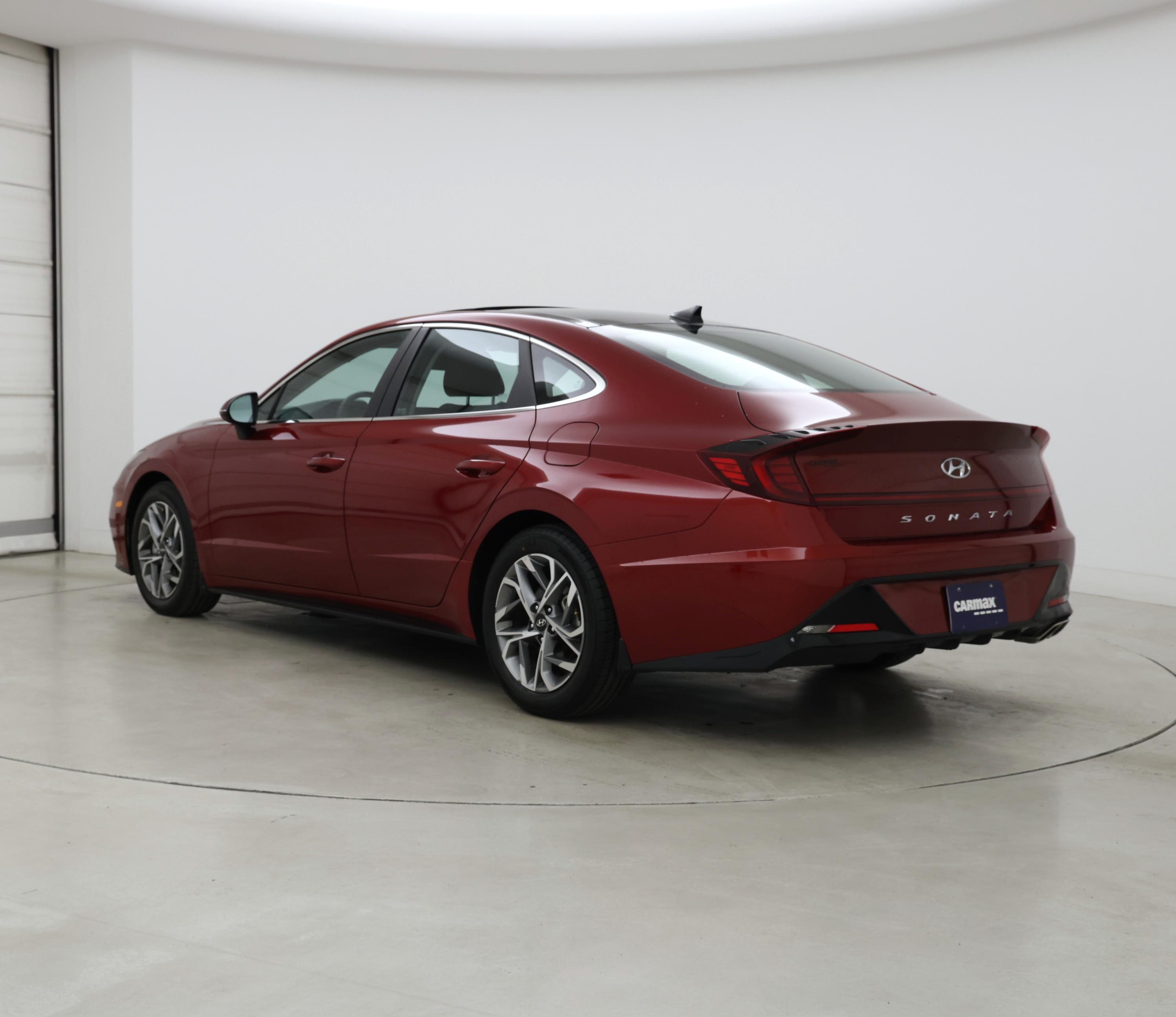 Thumbnail: 2023 Hyundai Sonata - 2
