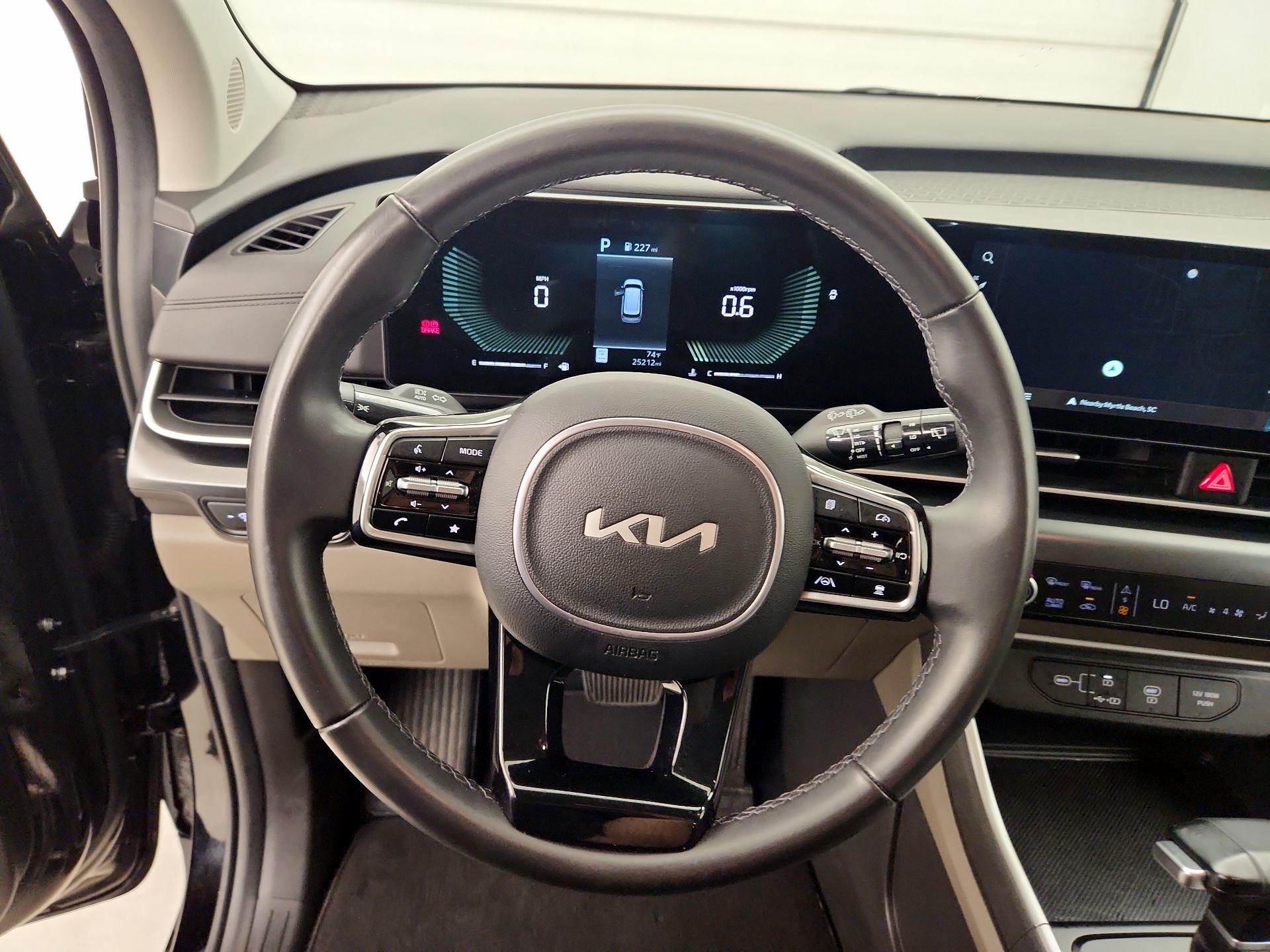 Thumbnail: 2025 Kia Carnival - 10