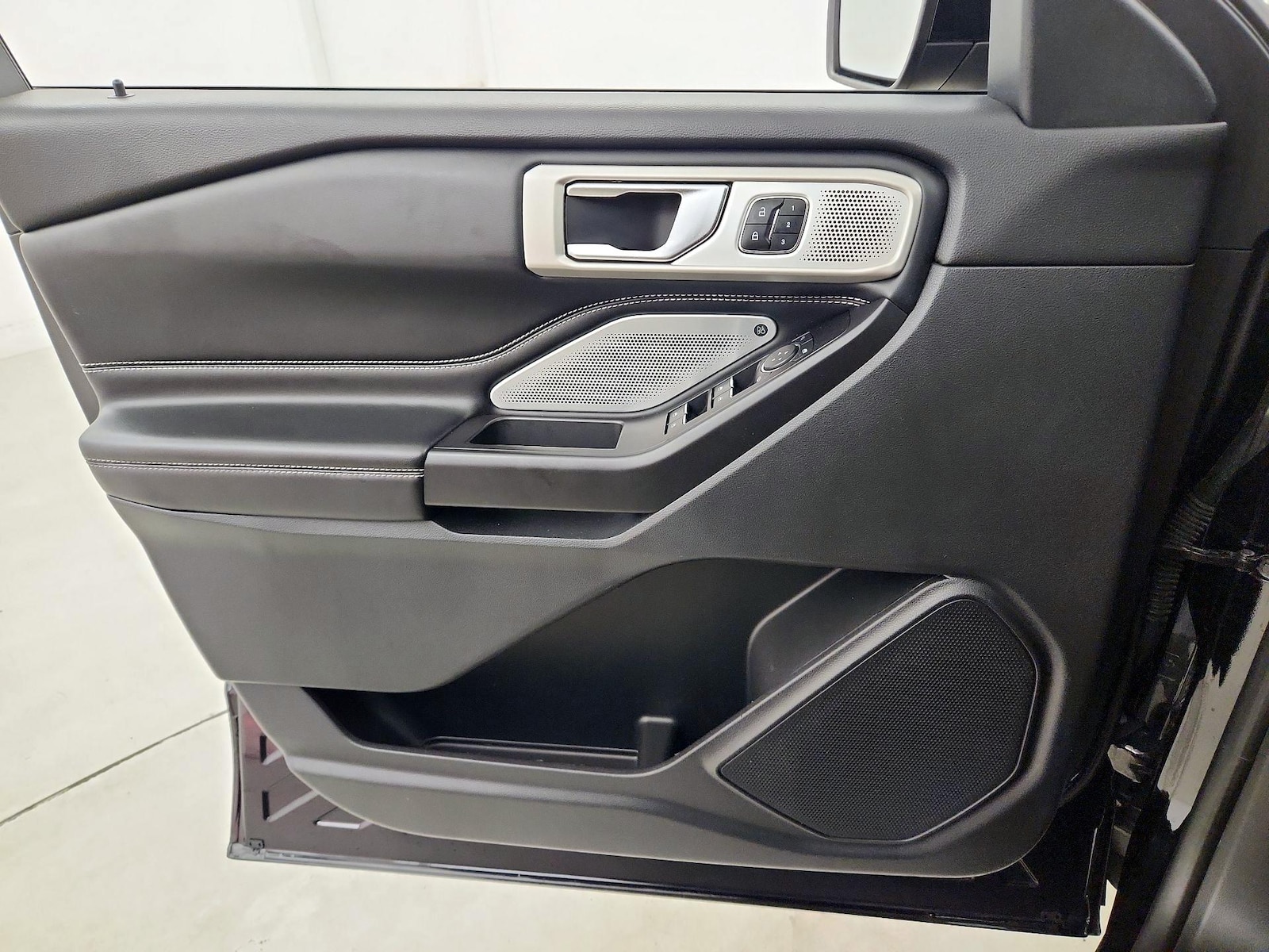 2020 Ford Explorer ST - Photo 13