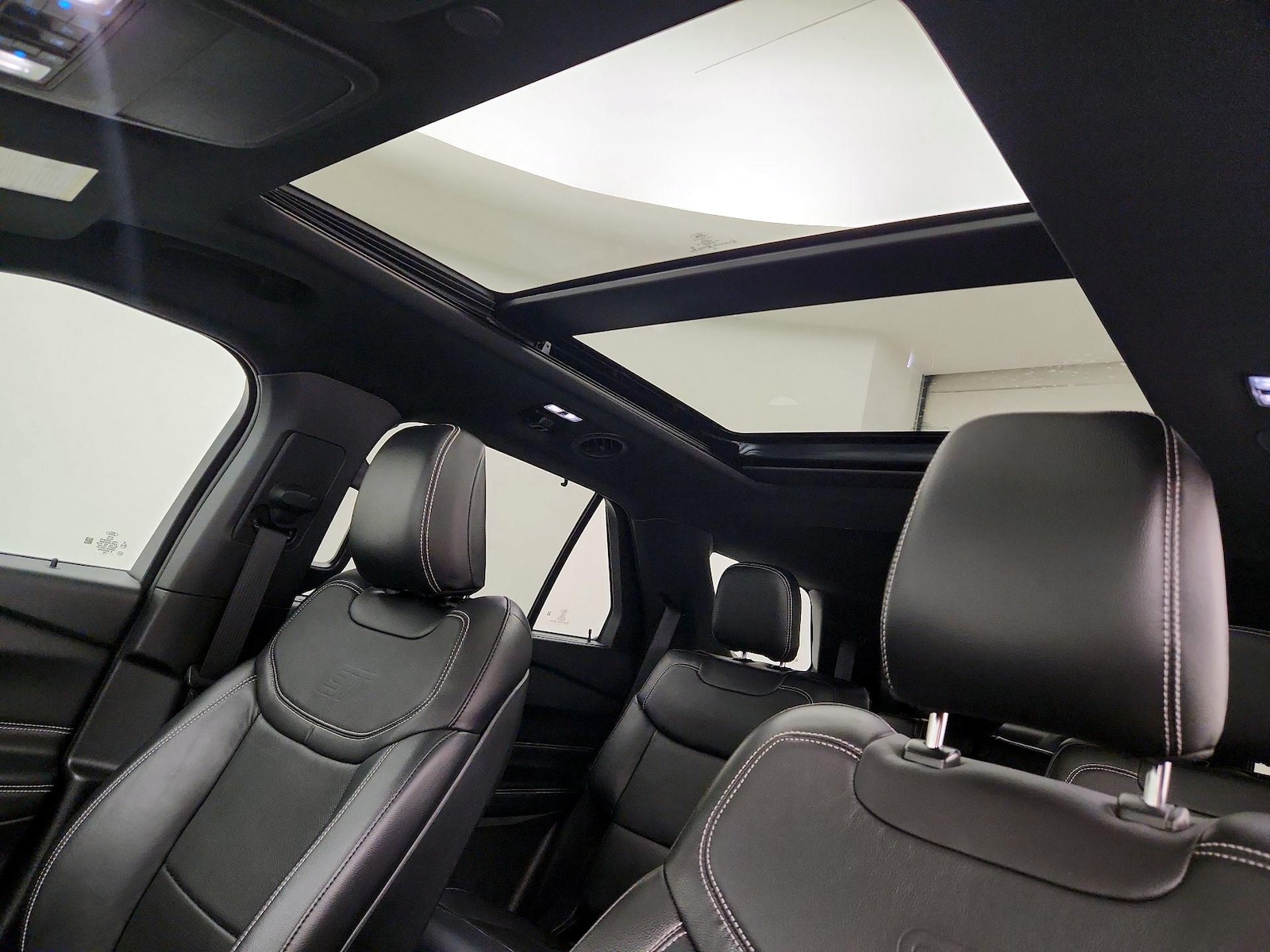 2020 Ford Explorer ST - Photo 21