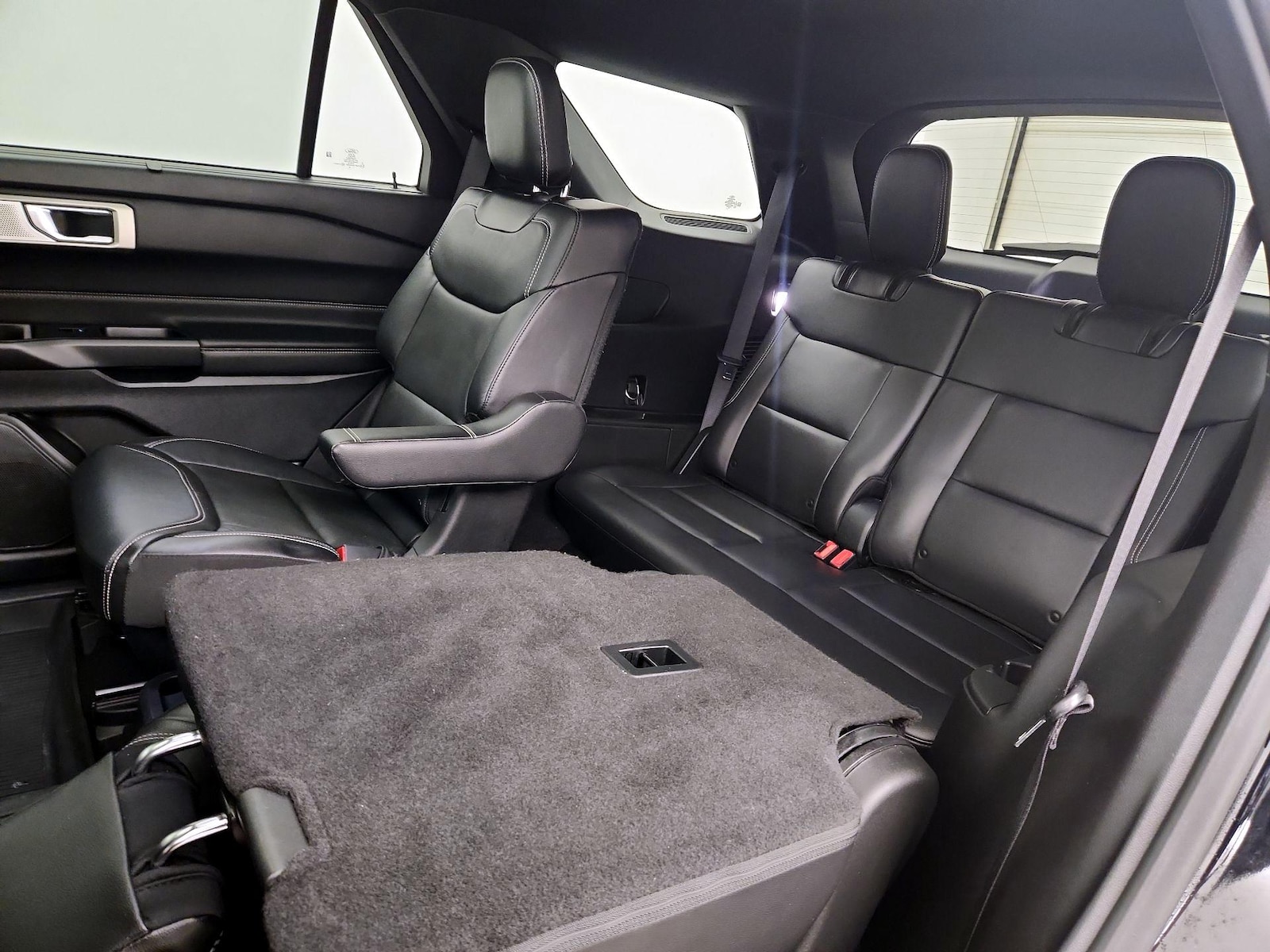 2020 Ford Explorer ST - Photo 23
