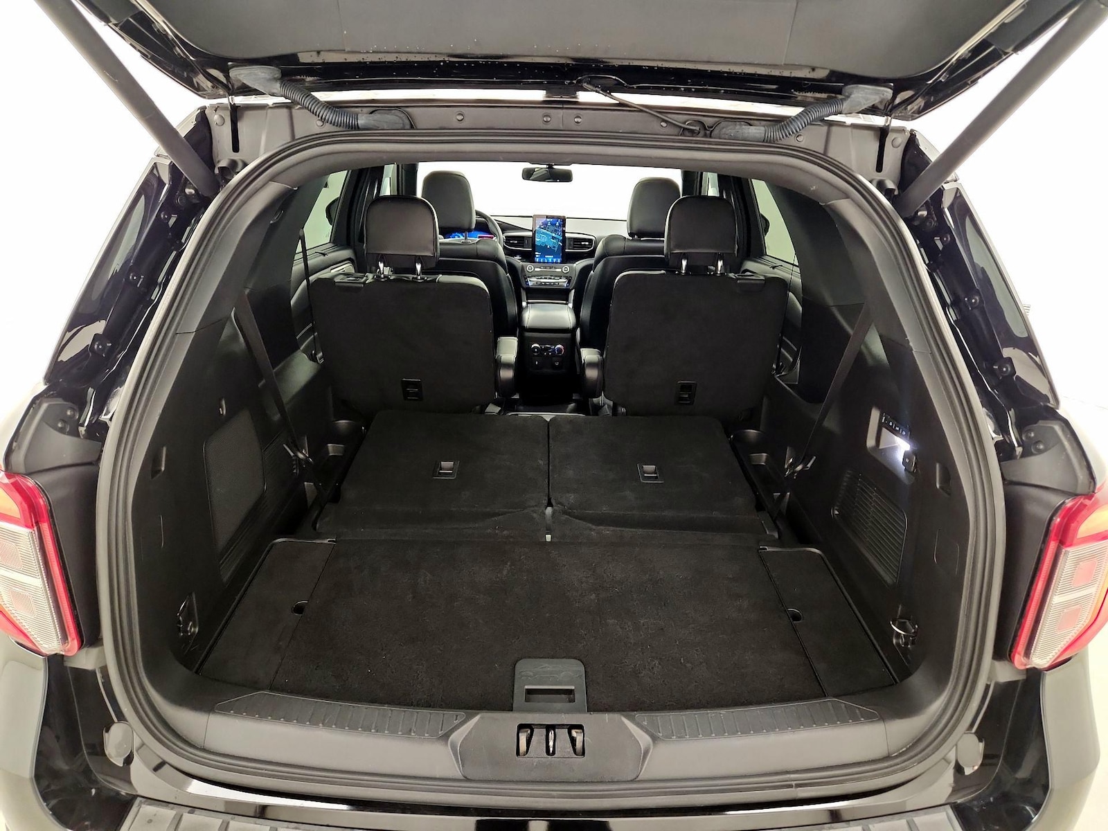 2020 Ford Explorer ST - Photo 25