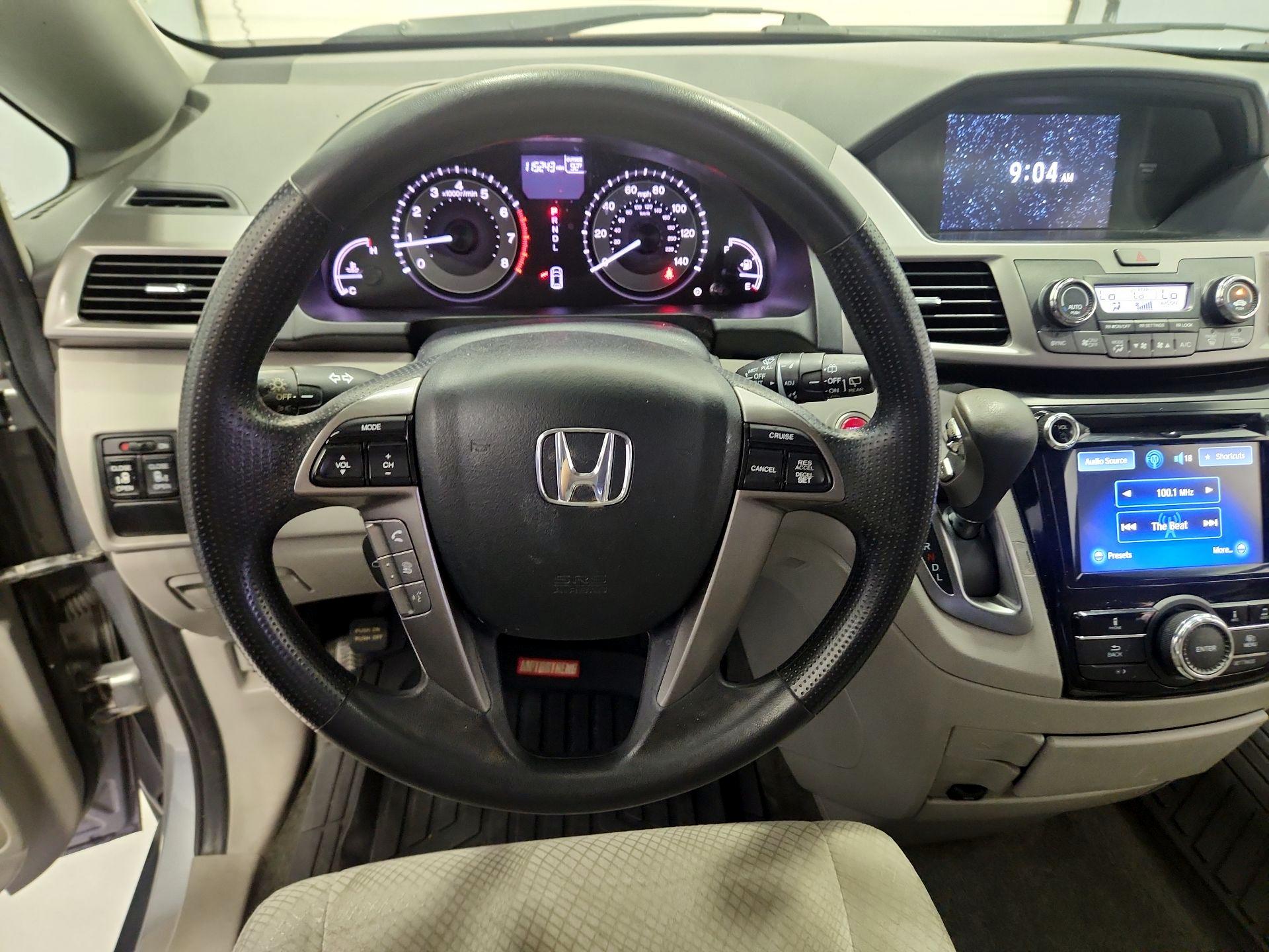 Thumbnail: 2016 Honda Odyssey - 10