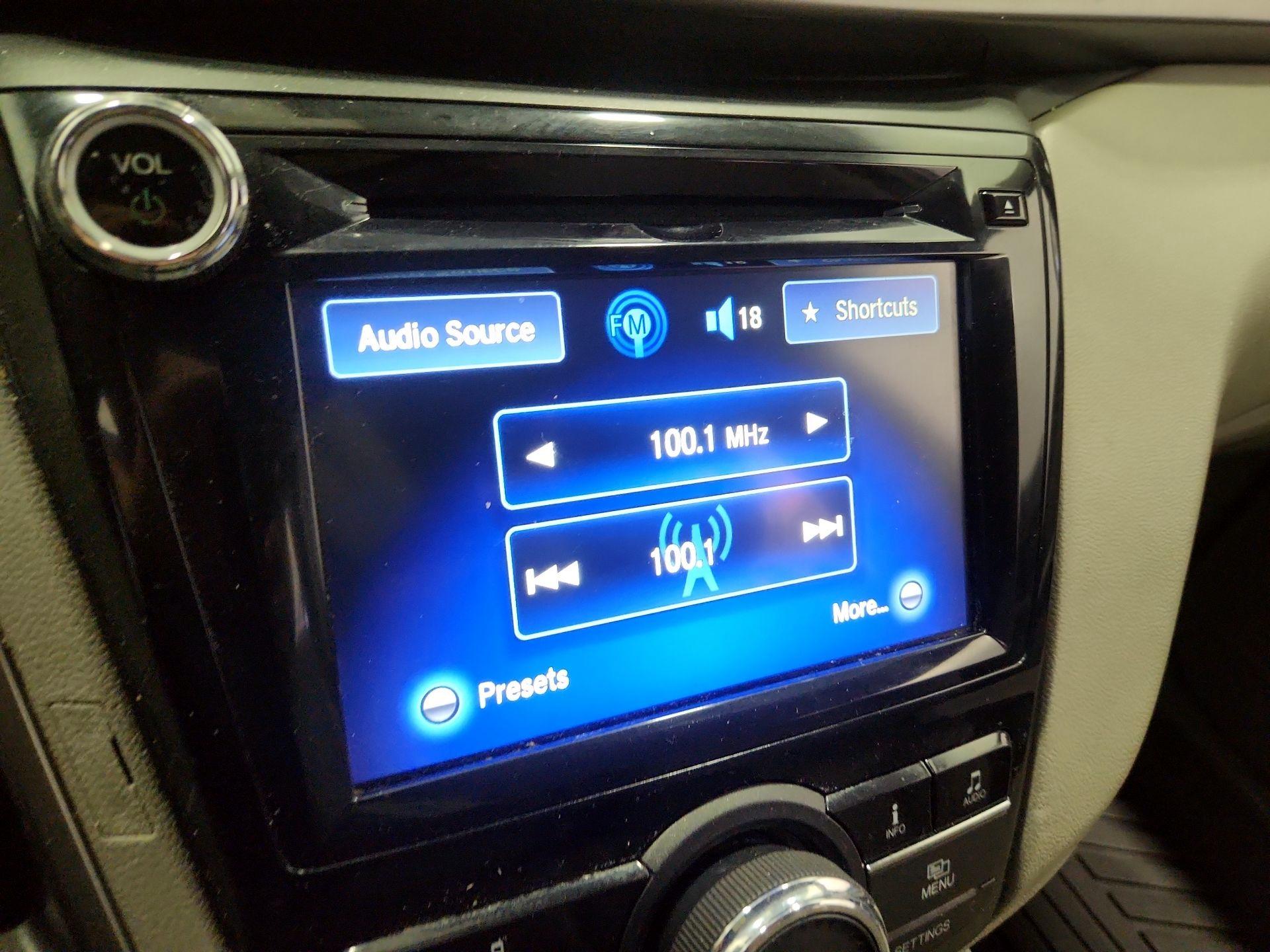 Thumbnail: 2016 Honda Odyssey - 15