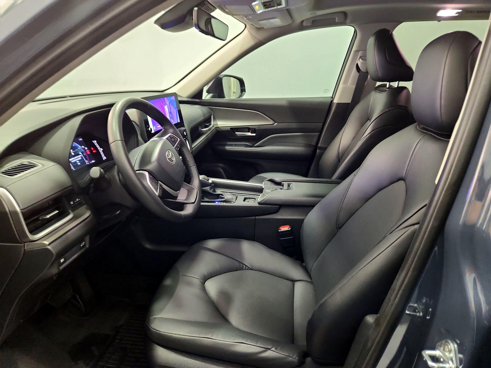 Thumbnail: 2026 Toyota Grand Highlander - 11