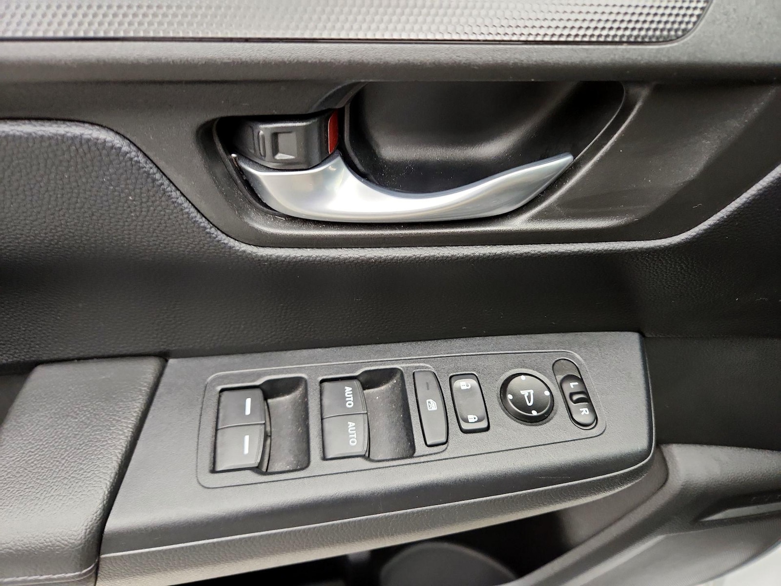 2024 Honda CR-V EX - Photo 13