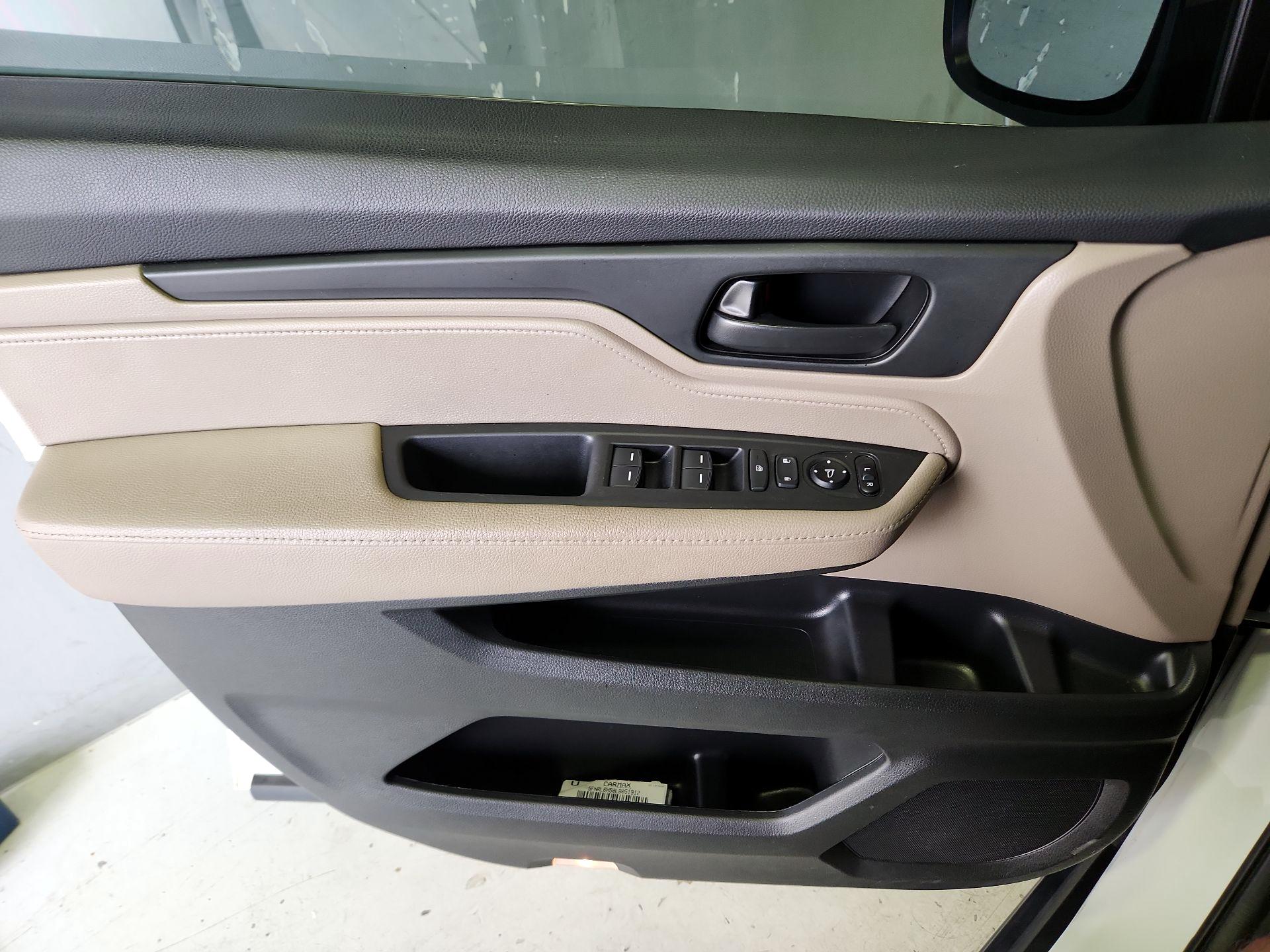 Thumbnail: 2020 Honda Odyssey - 12