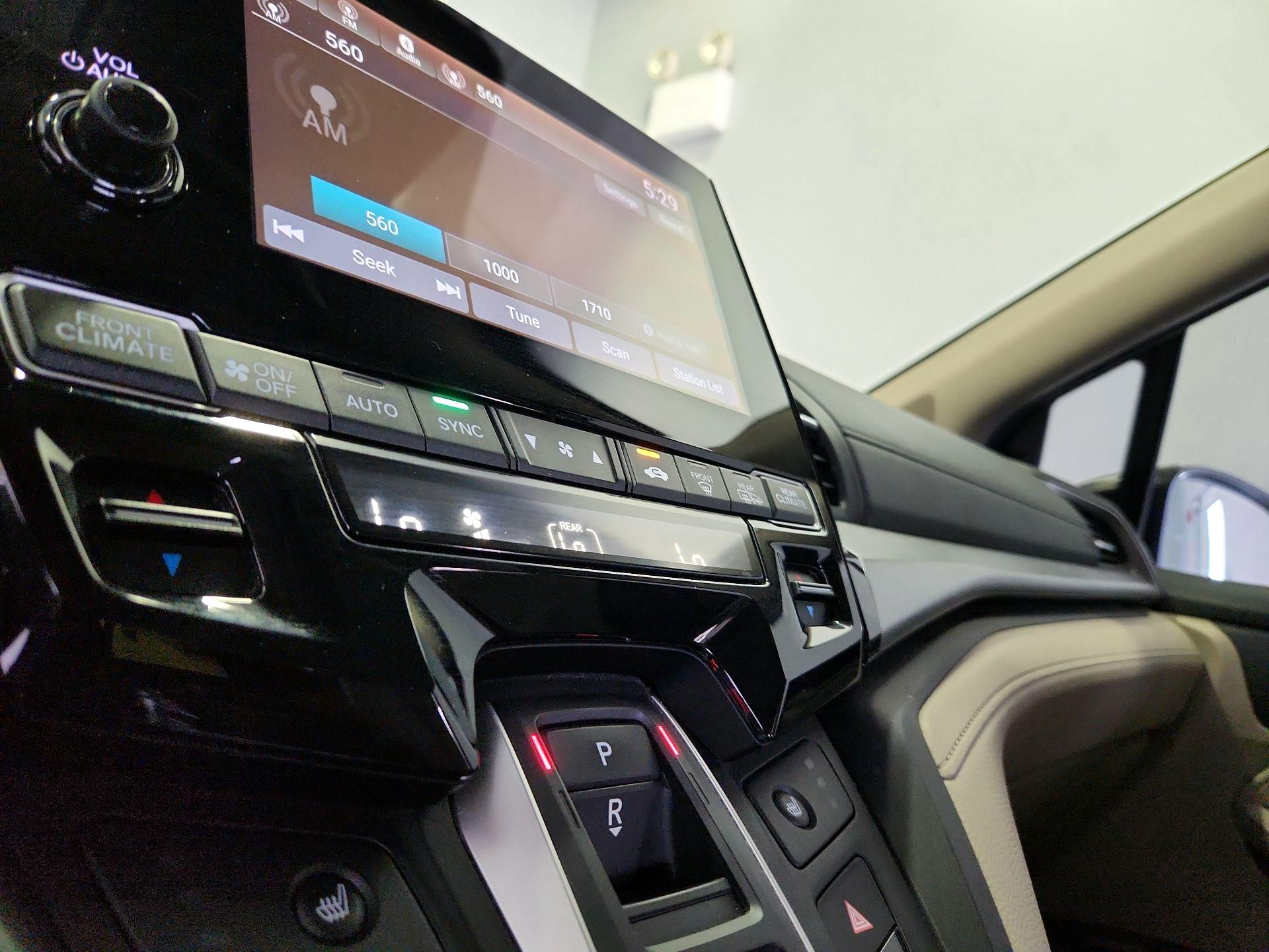 Thumbnail: 2020 Honda Odyssey - 16