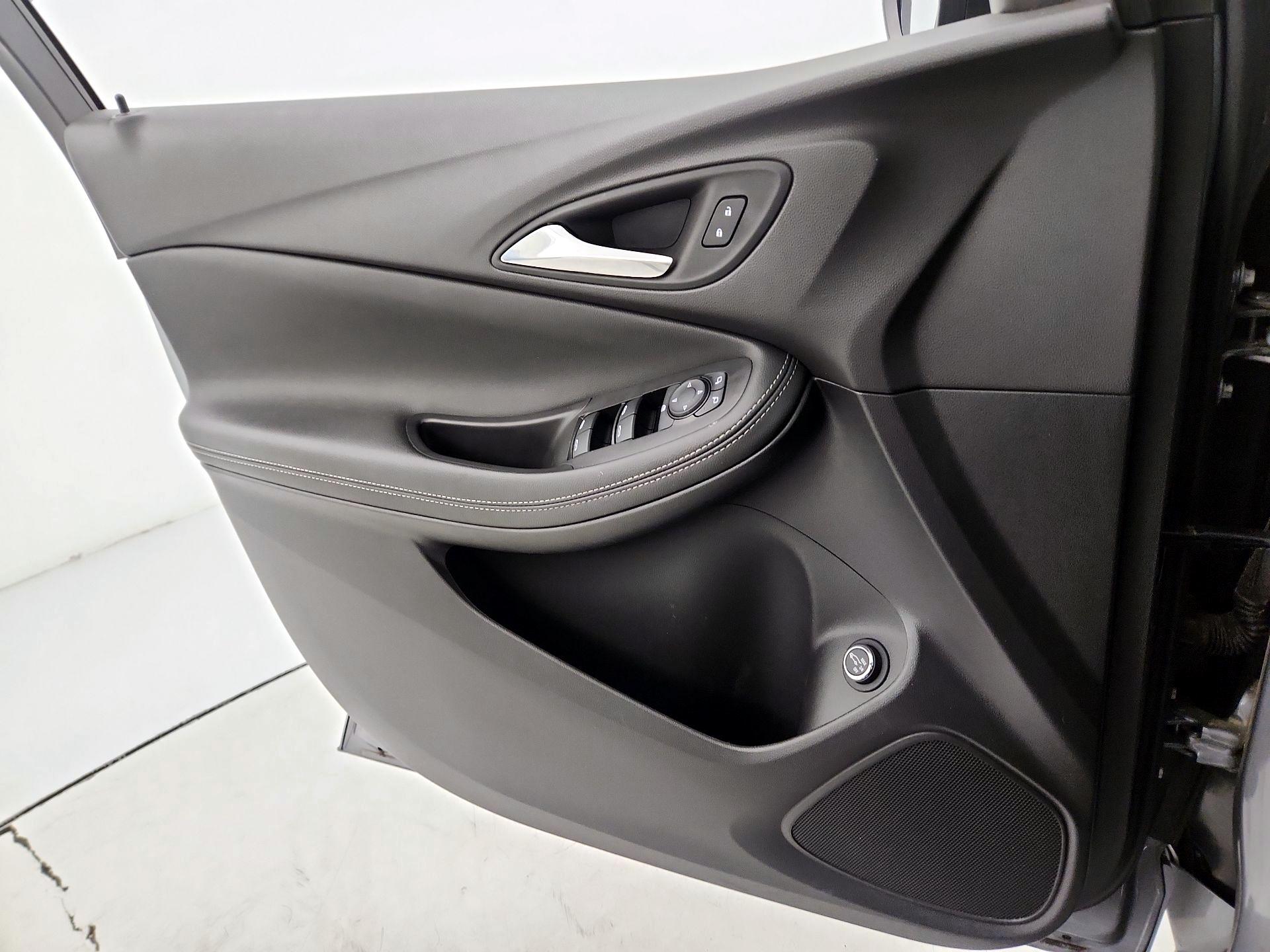 Thumbnail: 2023 Buick Encore GX - 12