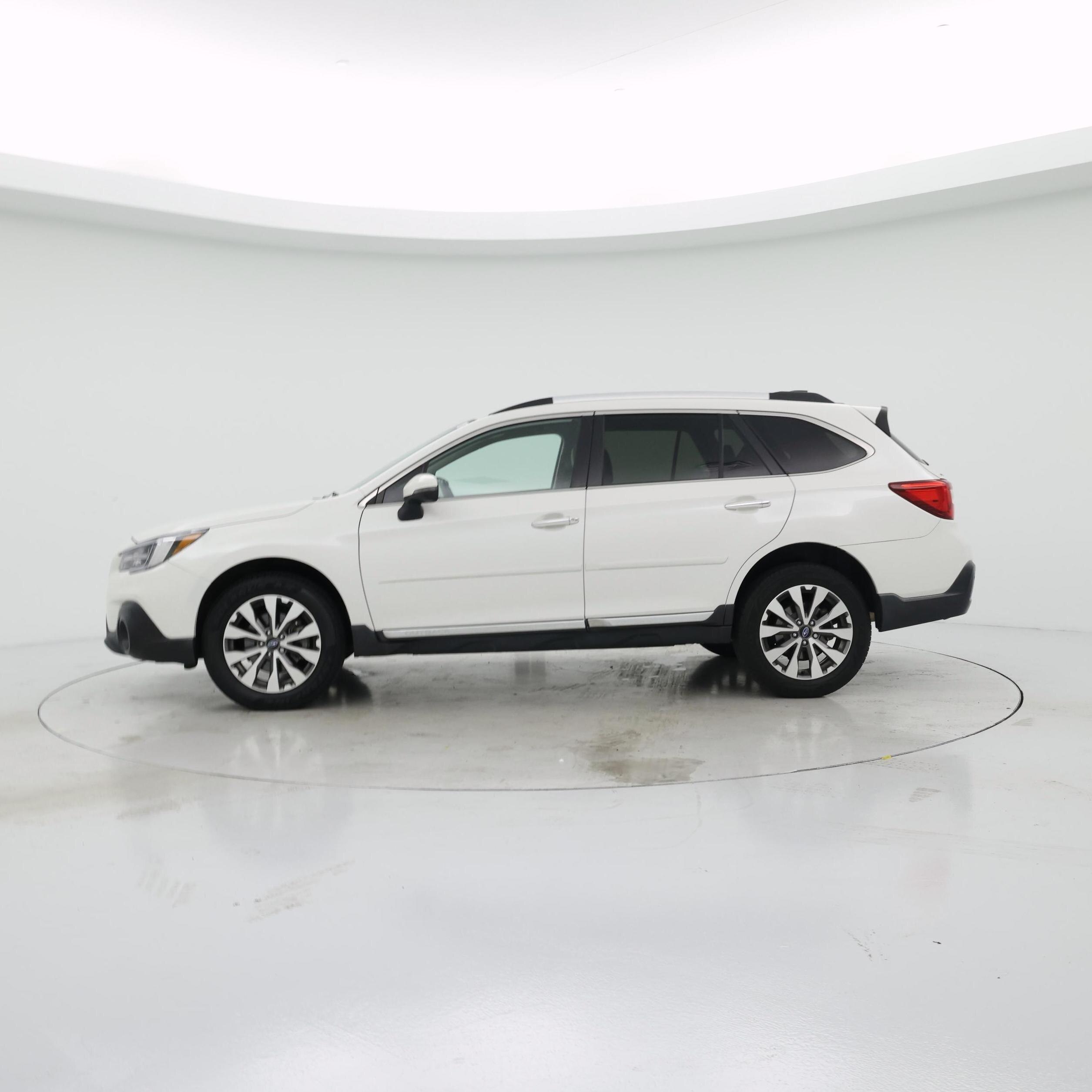 Thumbnail: 2019 Subaru Outback - 3