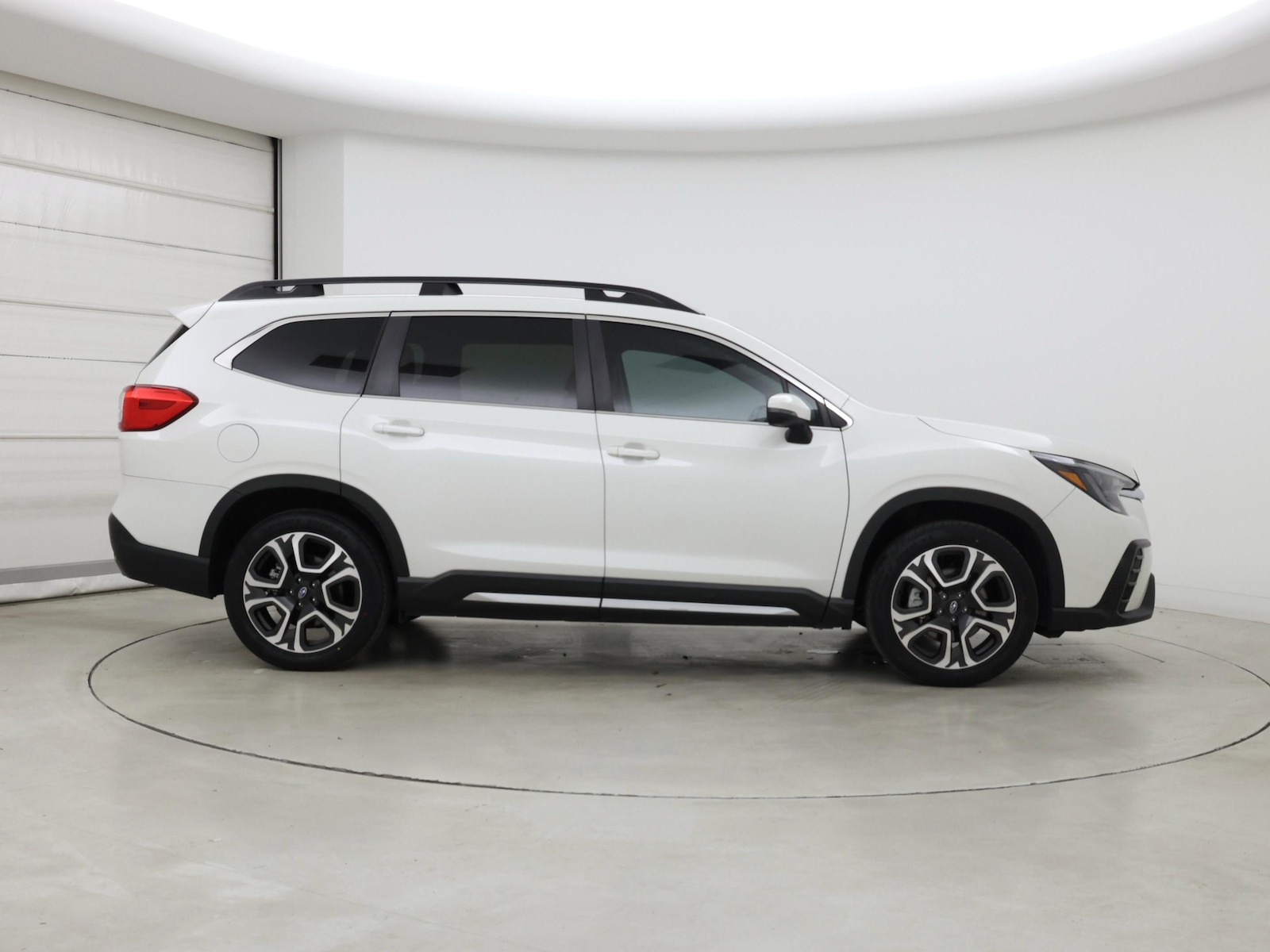 2023 Subaru Ascent Limited - Photo 8