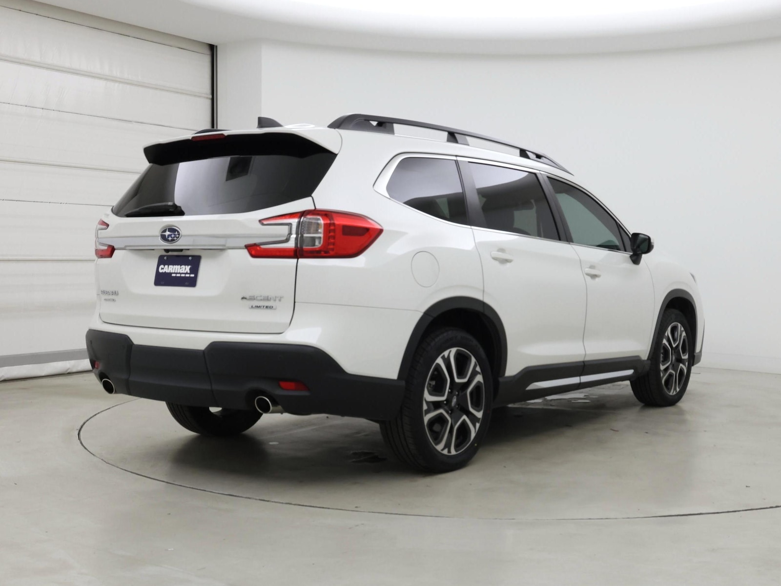 2023 Subaru Ascent Limited - Photo 9