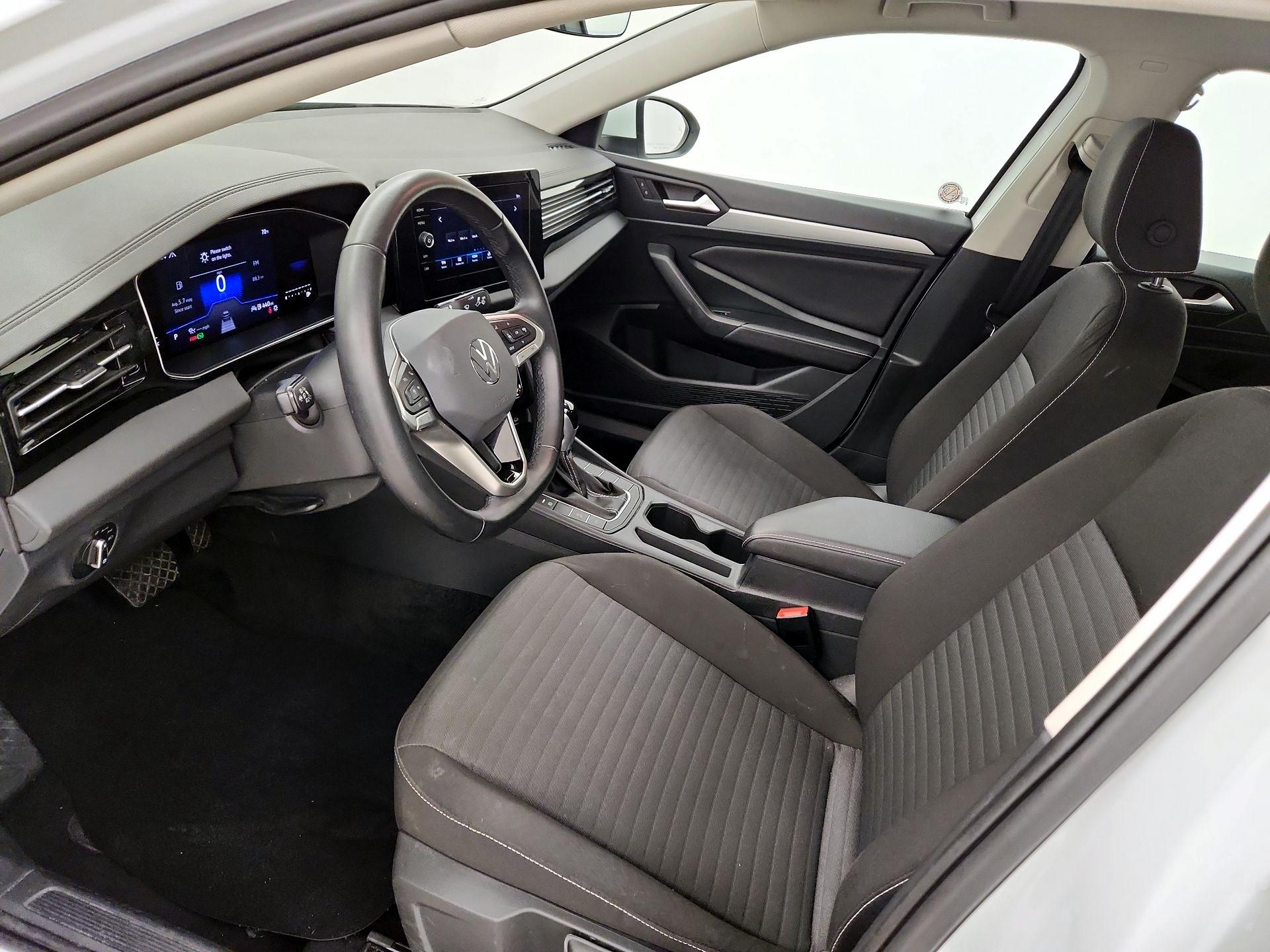 Thumbnail: 2025 Volkswagen Jetta - 11