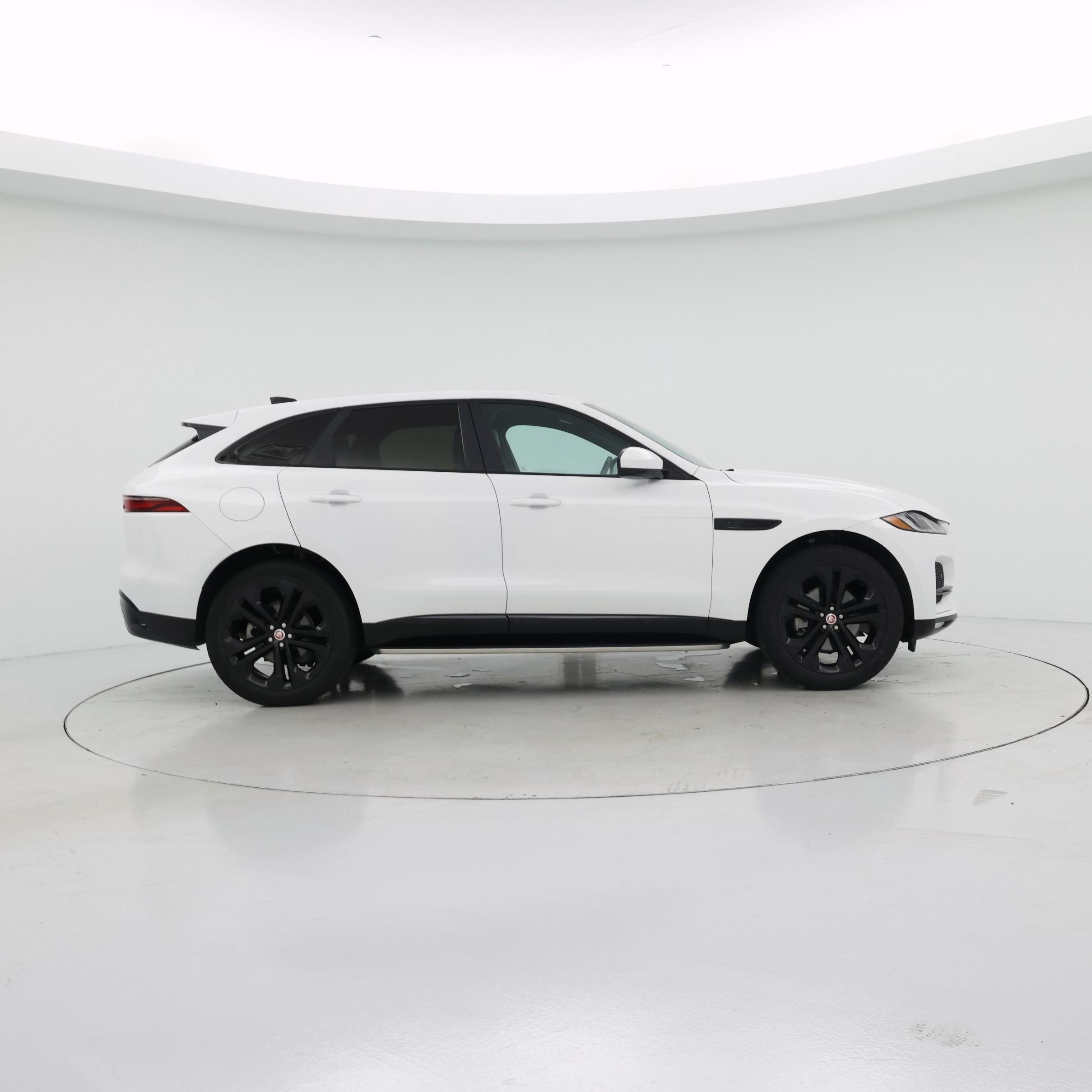 Thumbnail: 2023 Jaguar F-Pace - 7
