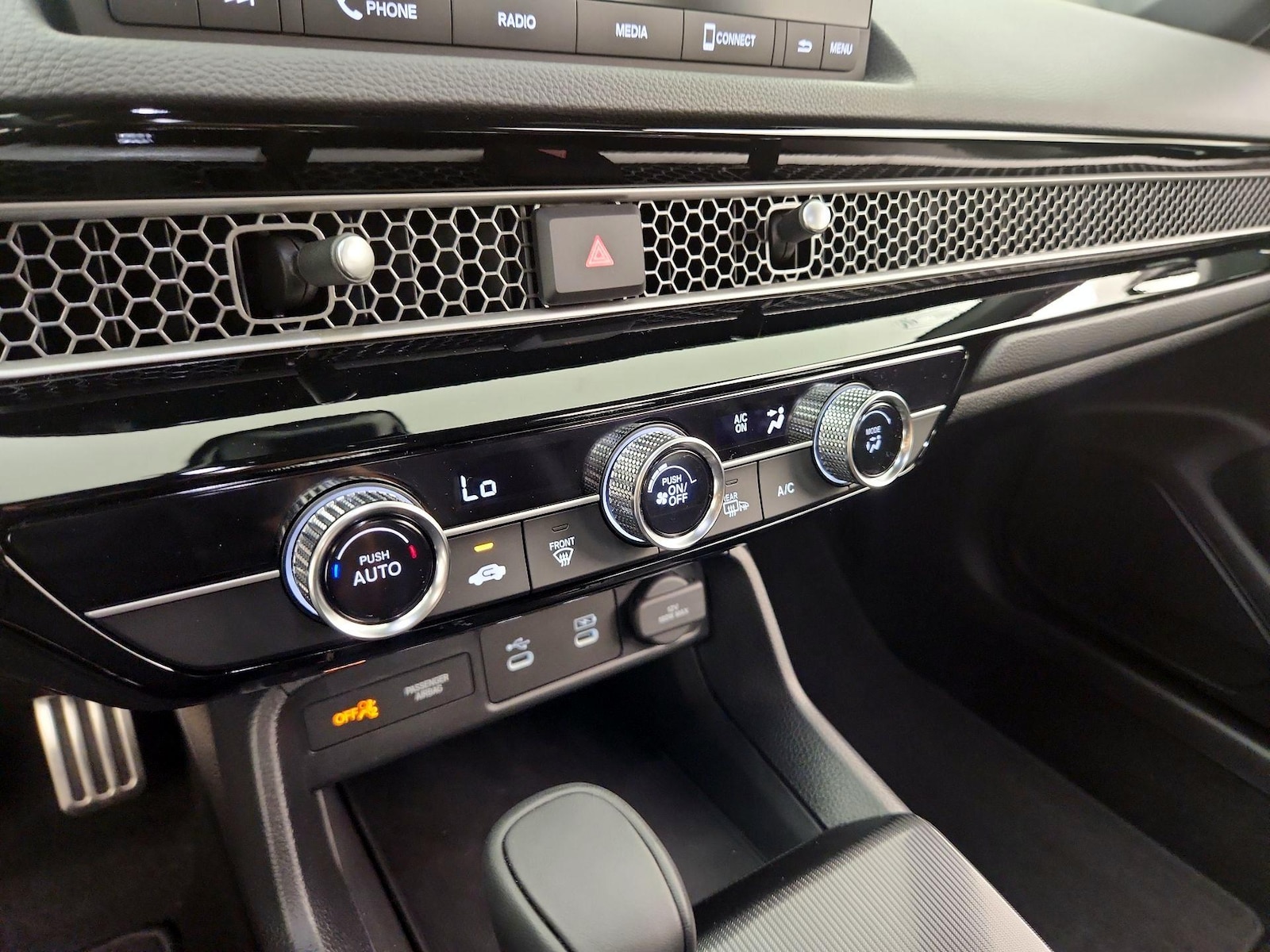 2026 Honda Civic Sport - Photo 17