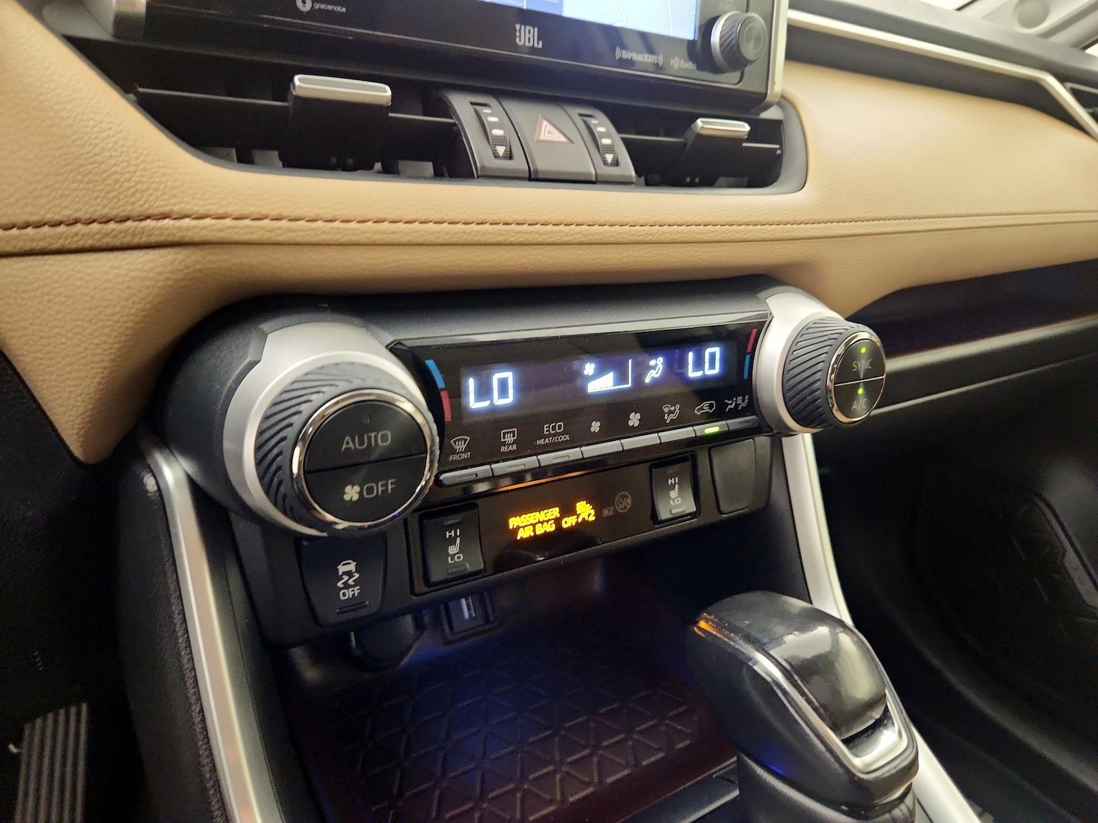 2020 Toyota RAV4 Limited - Photo 18
