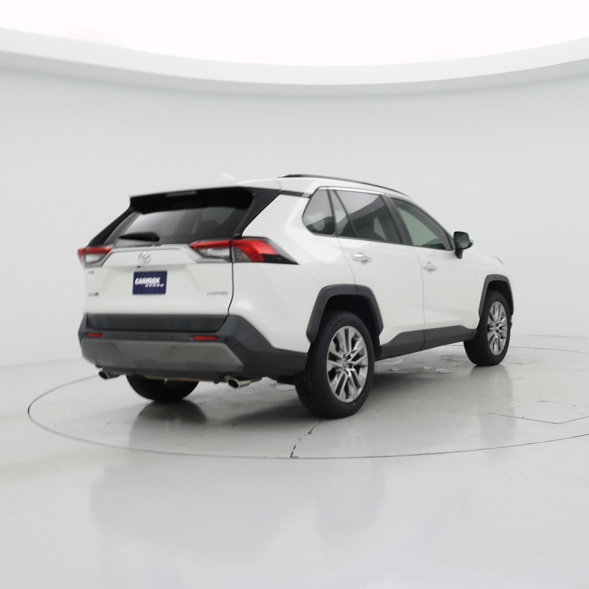Thumbnail: 2020 Toyota RAV4 - 8