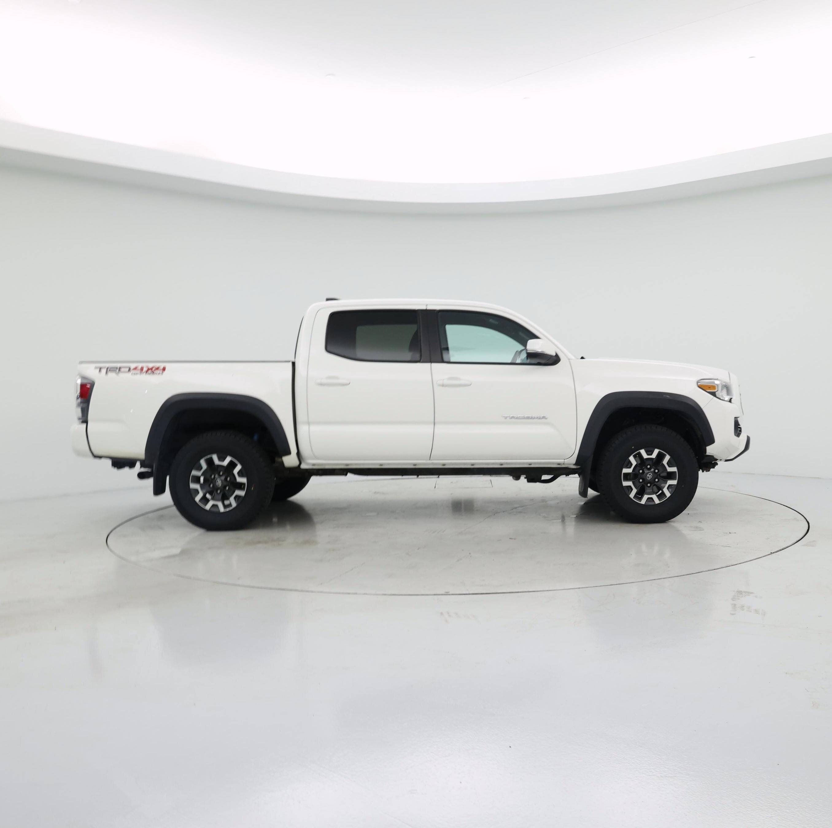 Thumbnail: 2021 Toyota Tacoma - 7