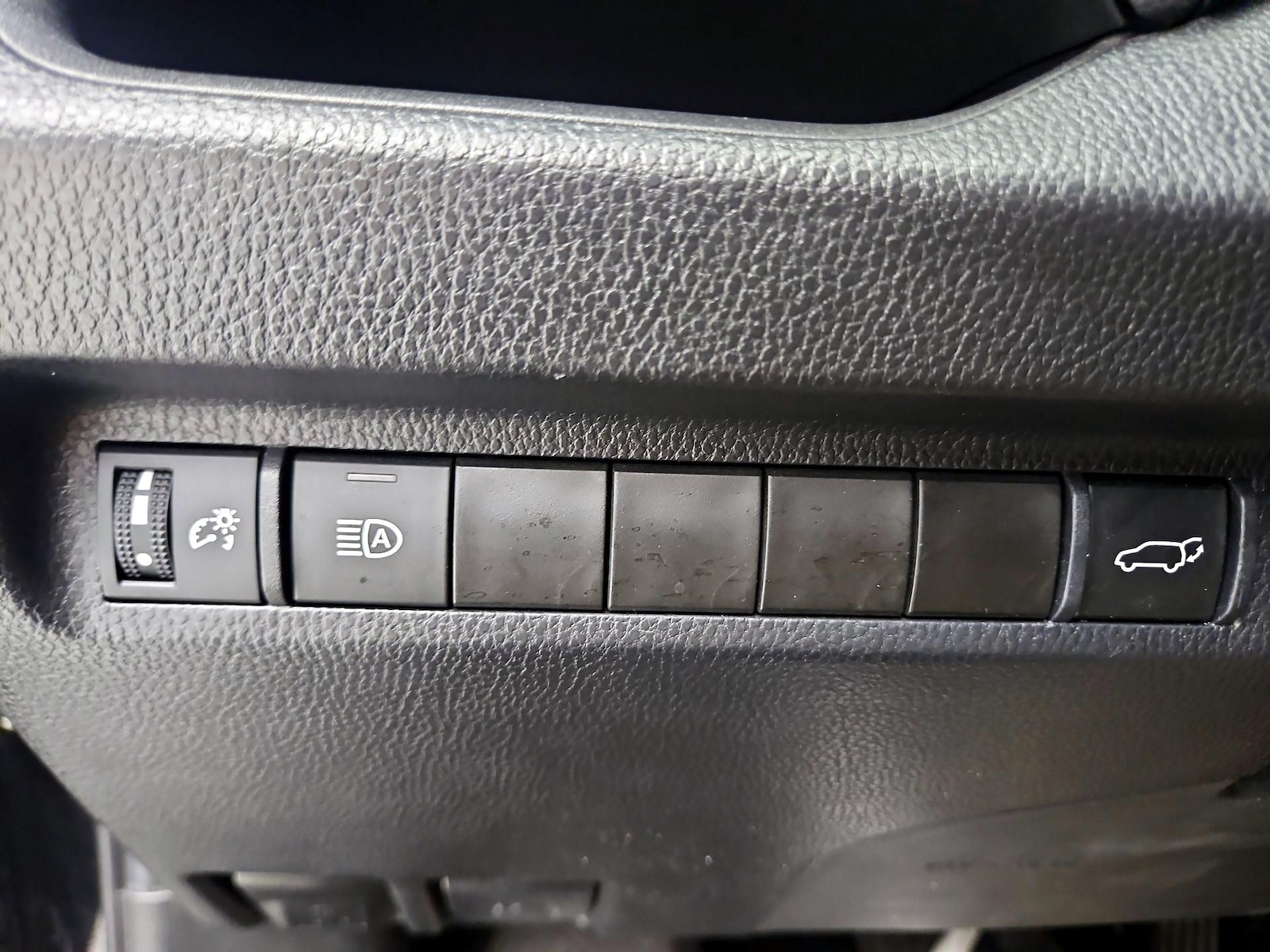 2023 Toyota RAV4 XLE Premium - Photo 14