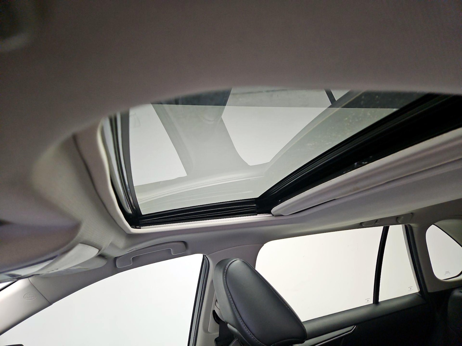 2023 Toyota RAV4 XLE Premium - Photo 20