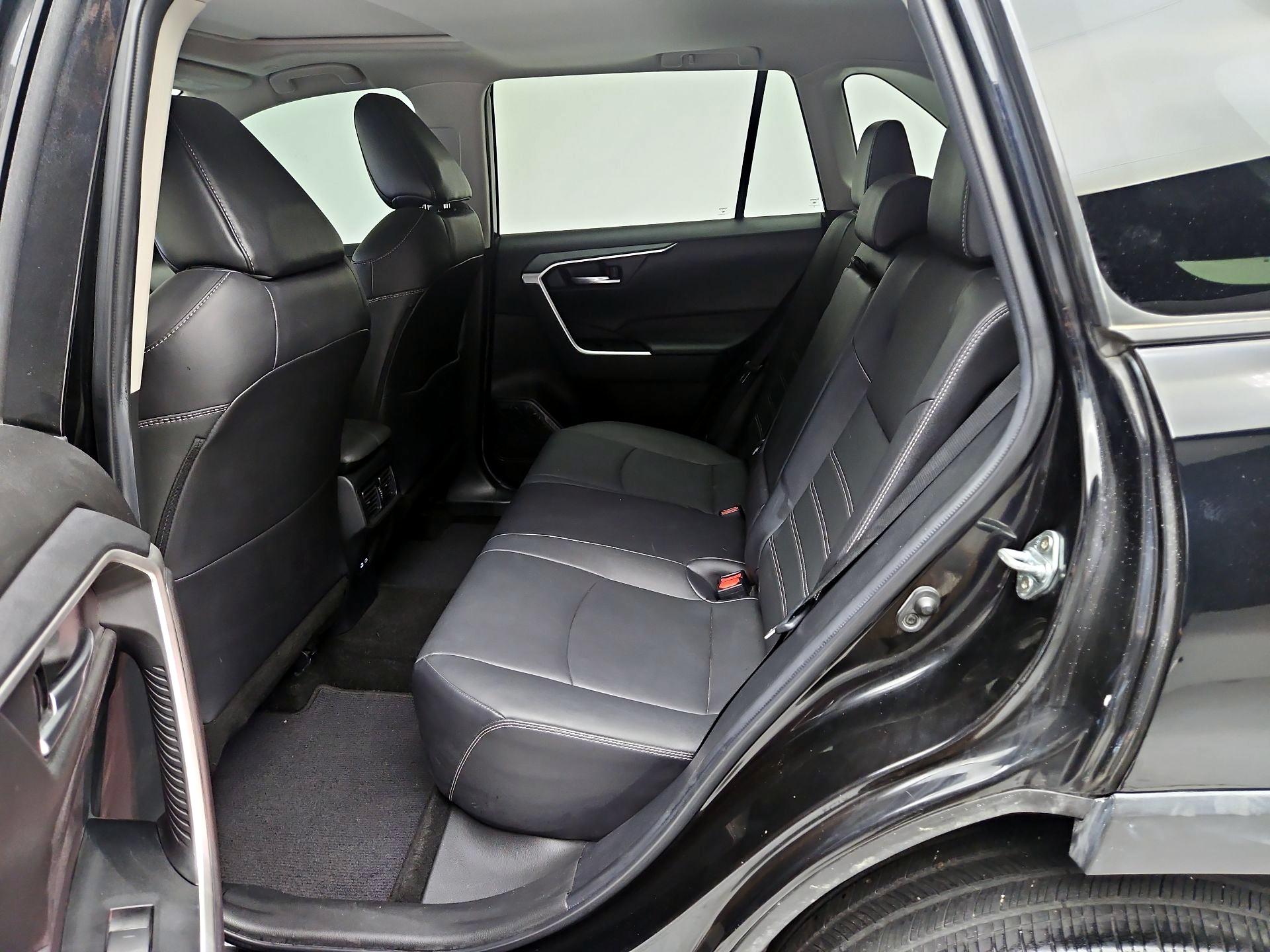 Thumbnail: 2023 Toyota RAV4 - 20