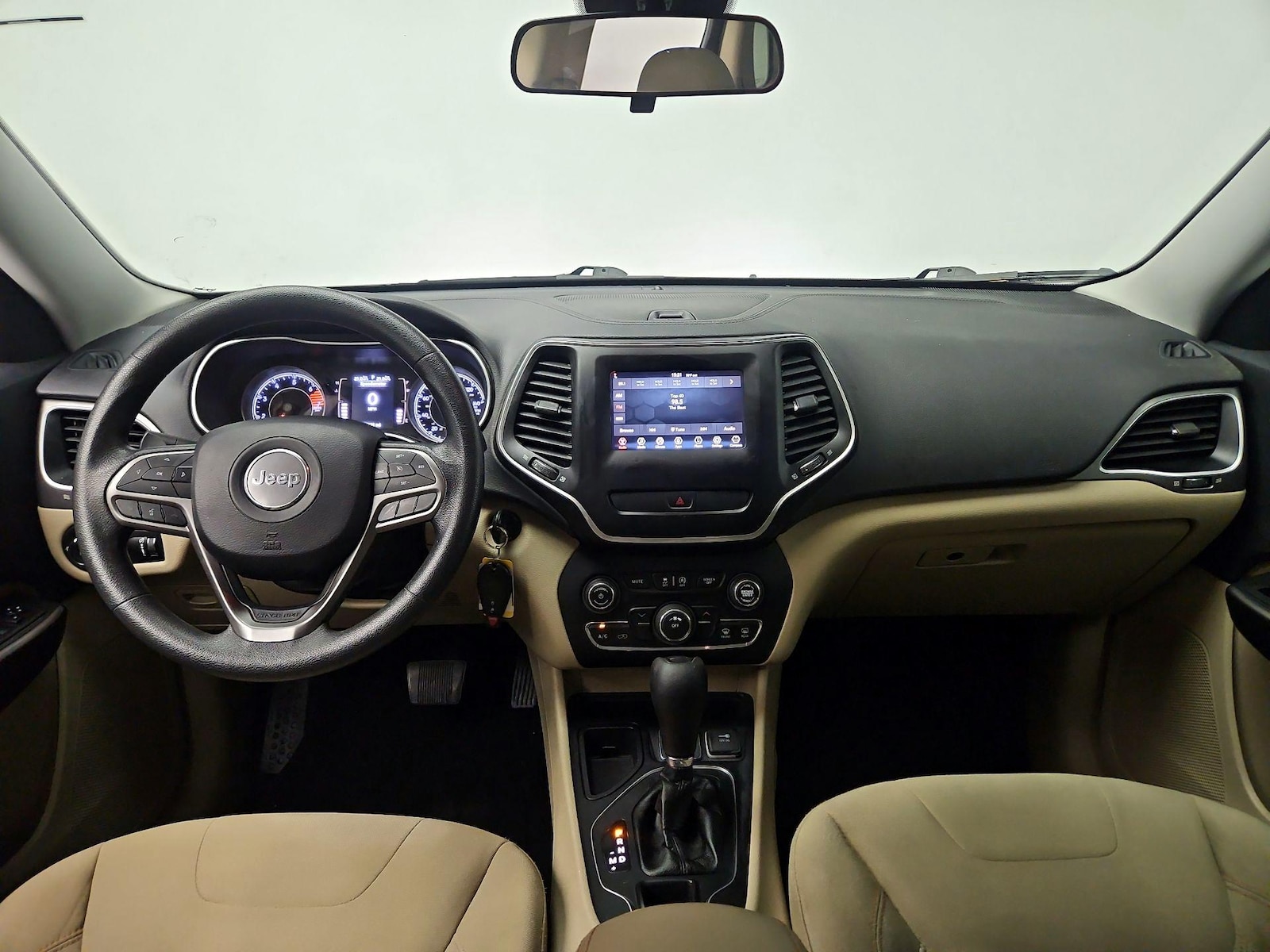 2019 Jeep Cherokee Latitude - Photo 10