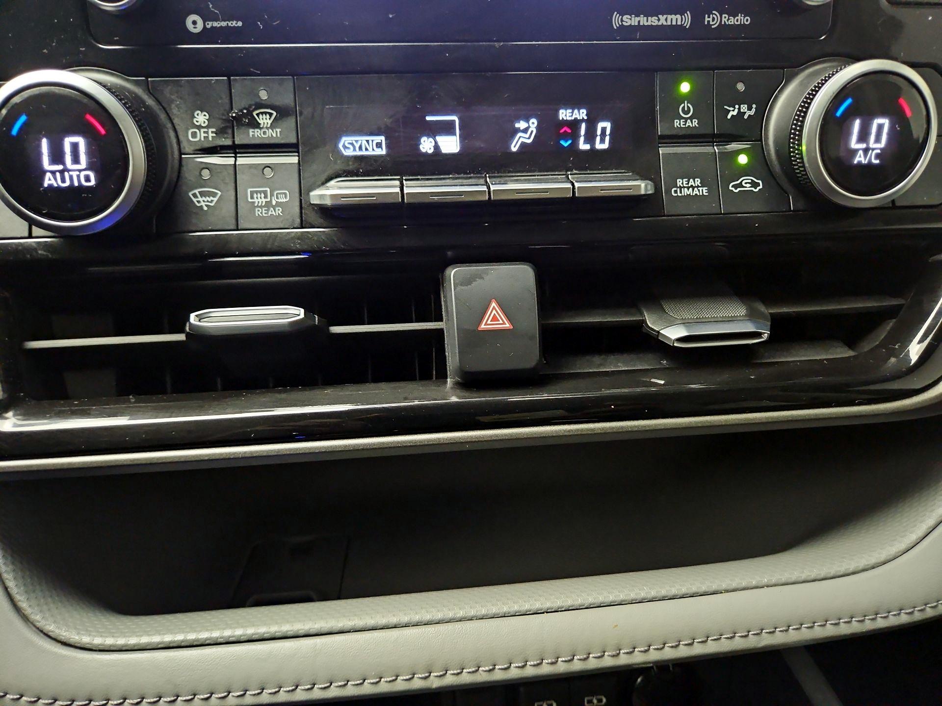 Thumbnail: 2021 Toyota Highlander - 16