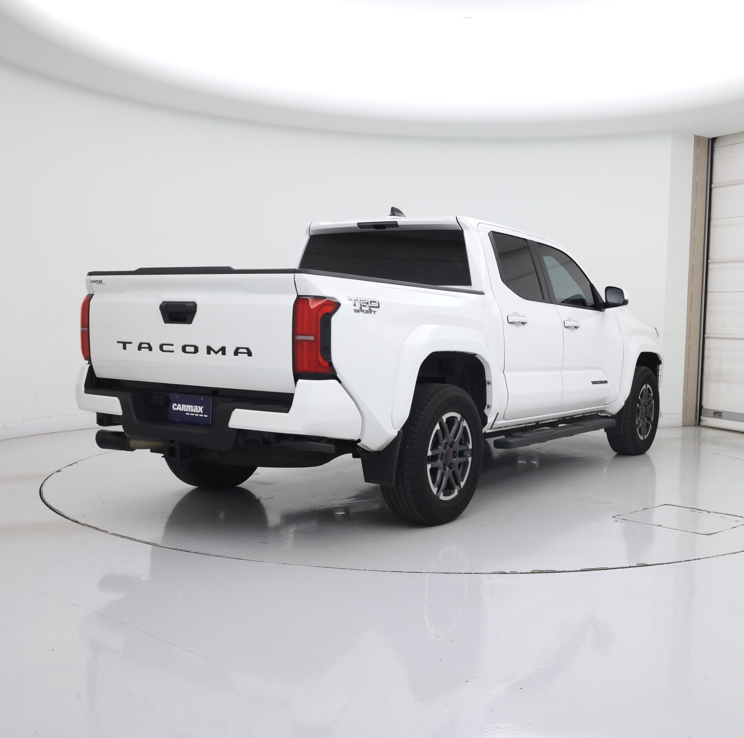 Thumbnail: 2024 Toyota Tacoma - 8
