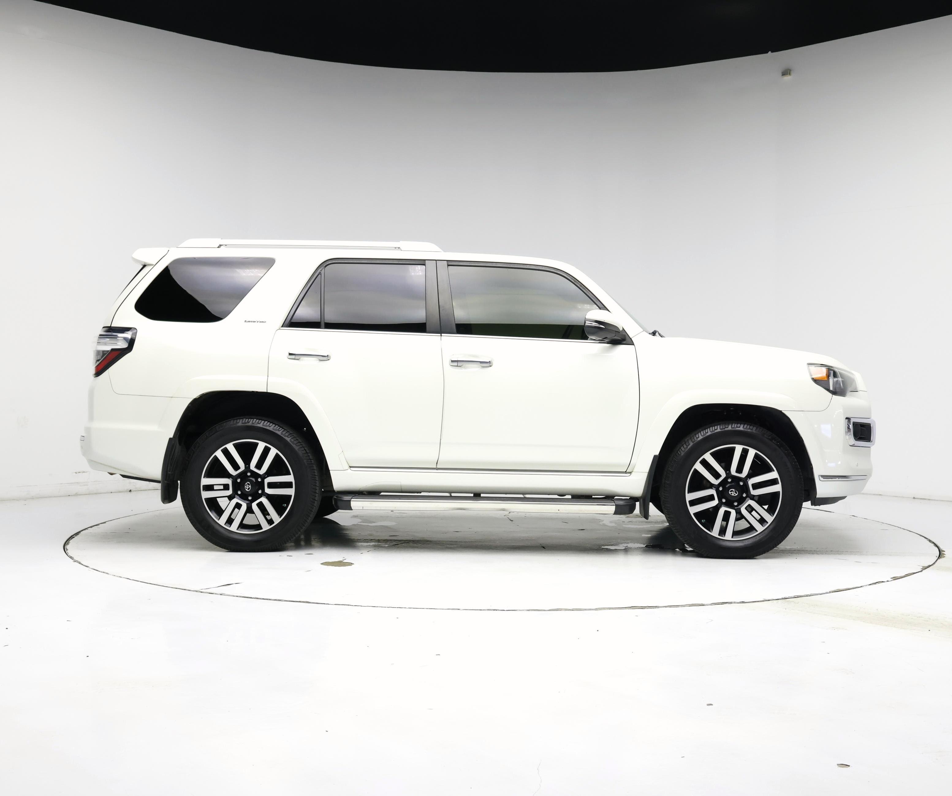 Thumbnail: 2020 Toyota 4Runner - 7