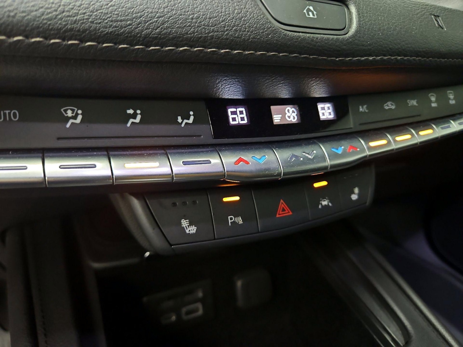 2020 Cadillac XT4 Premium Luxury - Photo 18