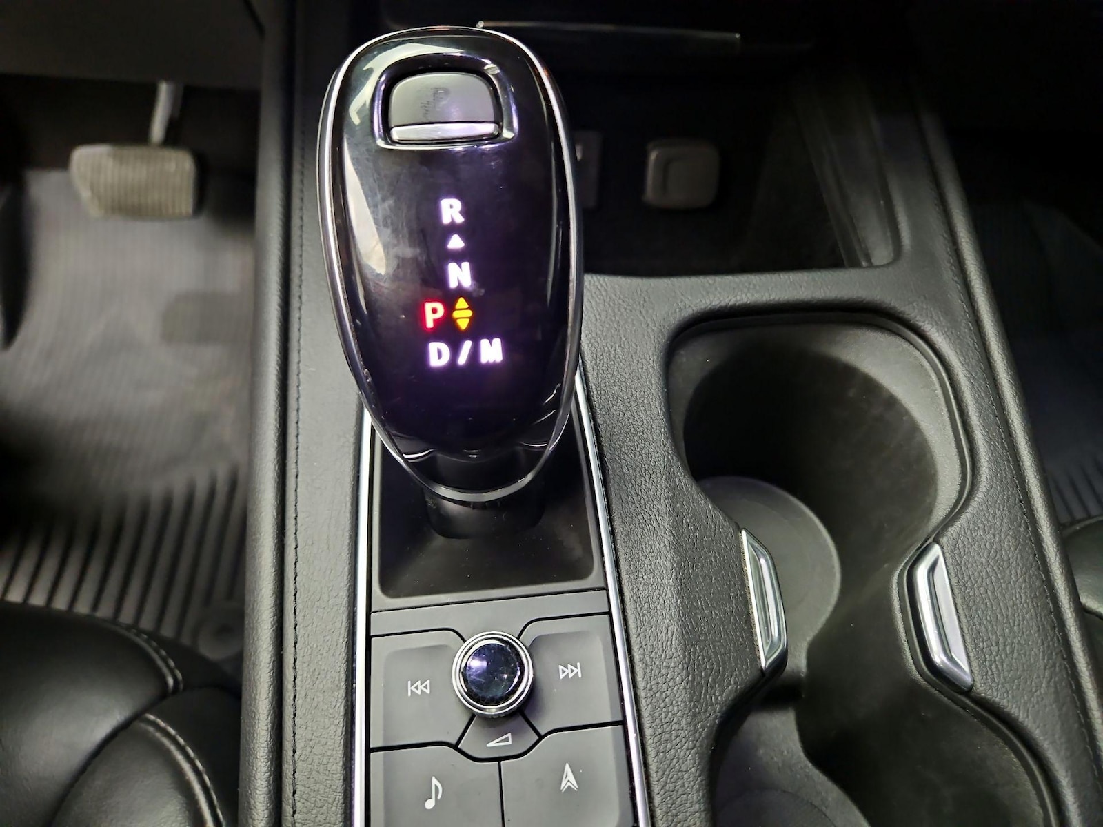 2020 Cadillac XT4 Premium Luxury - Photo 19