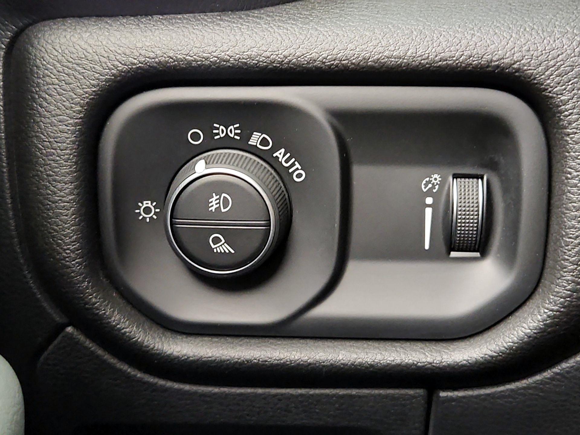 Thumbnail: 2020 RAM 1500 - 13