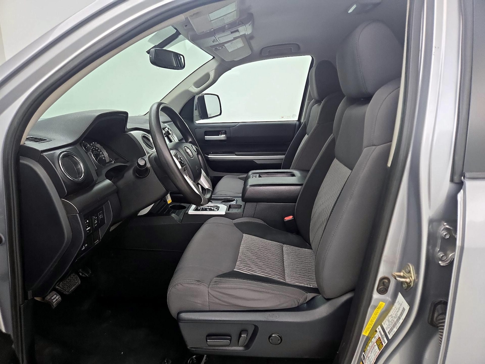 Power Seat(s) & Side Airbags