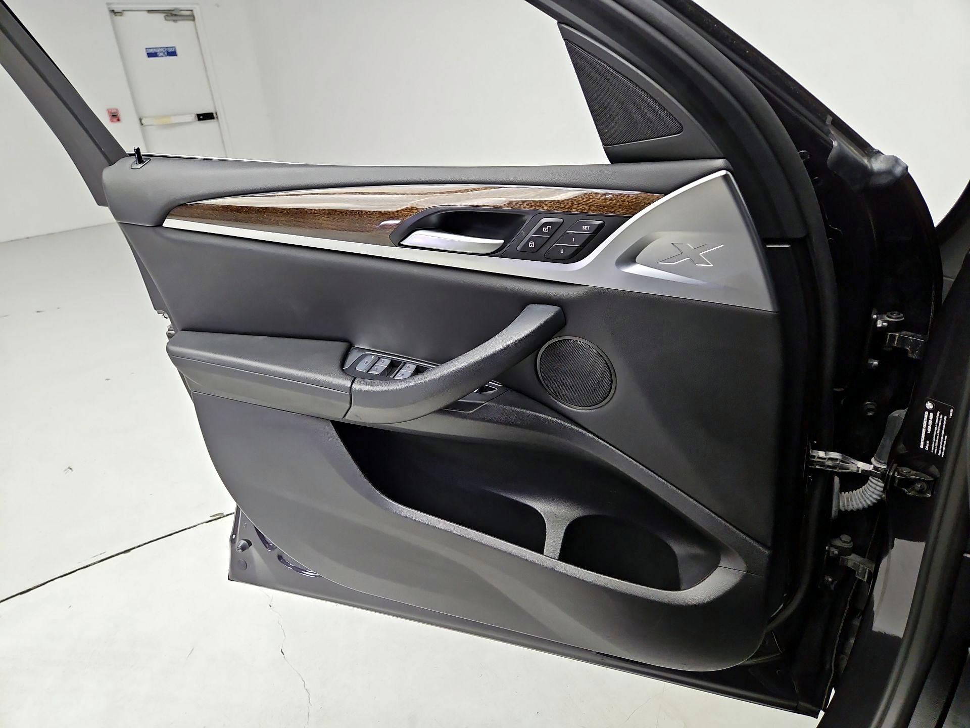 Thumbnail: 2023 BMW X4 - 12
