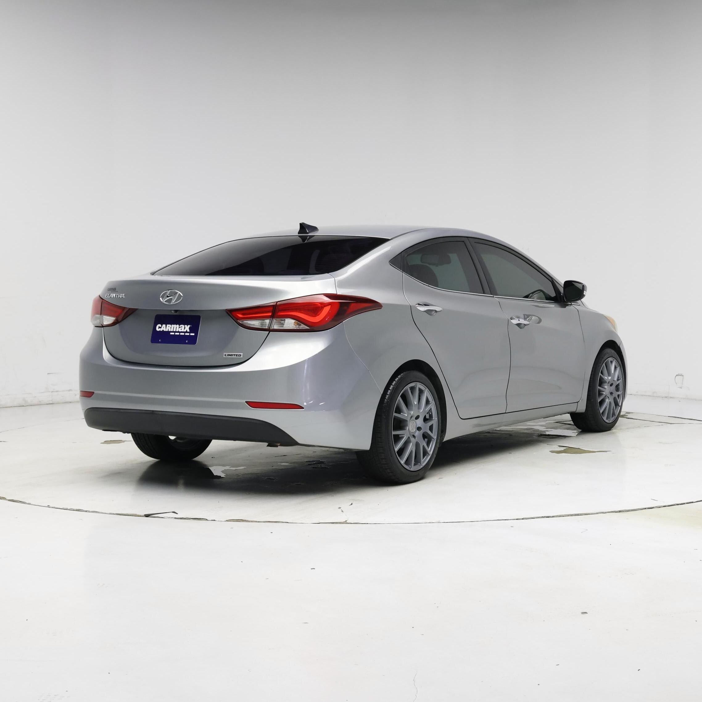 Thumbnail: 2015 Hyundai Elantra - 8