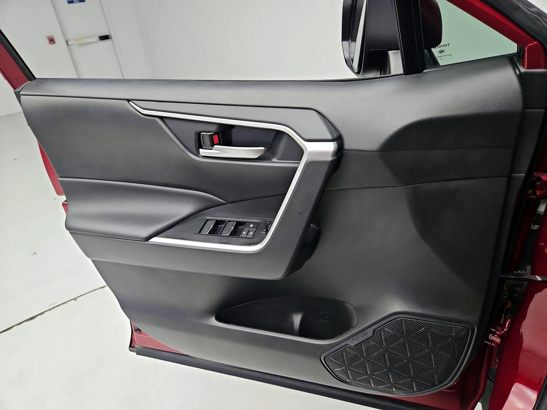 Thumbnail: 2024 Toyota RAV4 - 12
