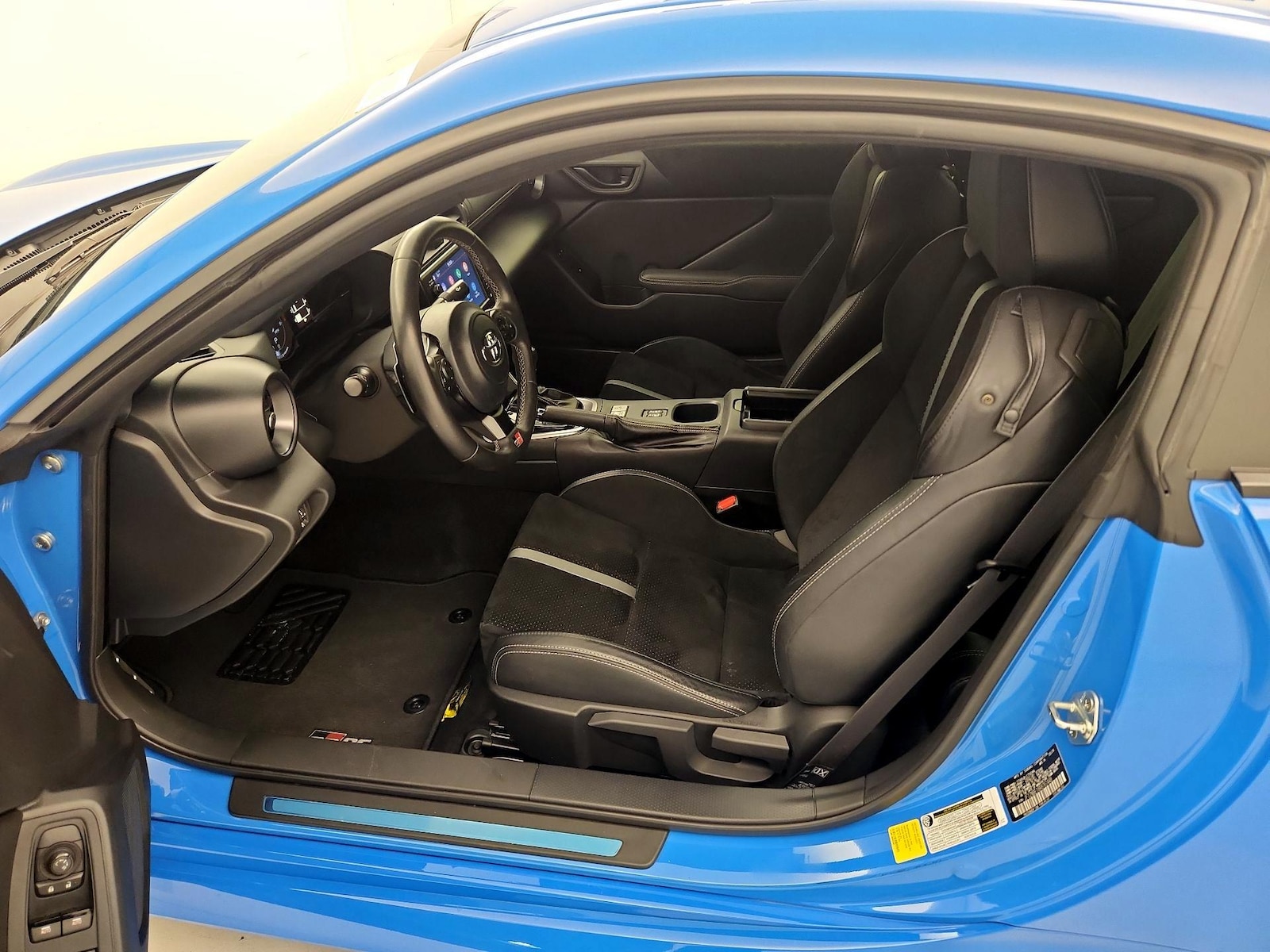 2024 Toyota GR86 Premium - Photo 12