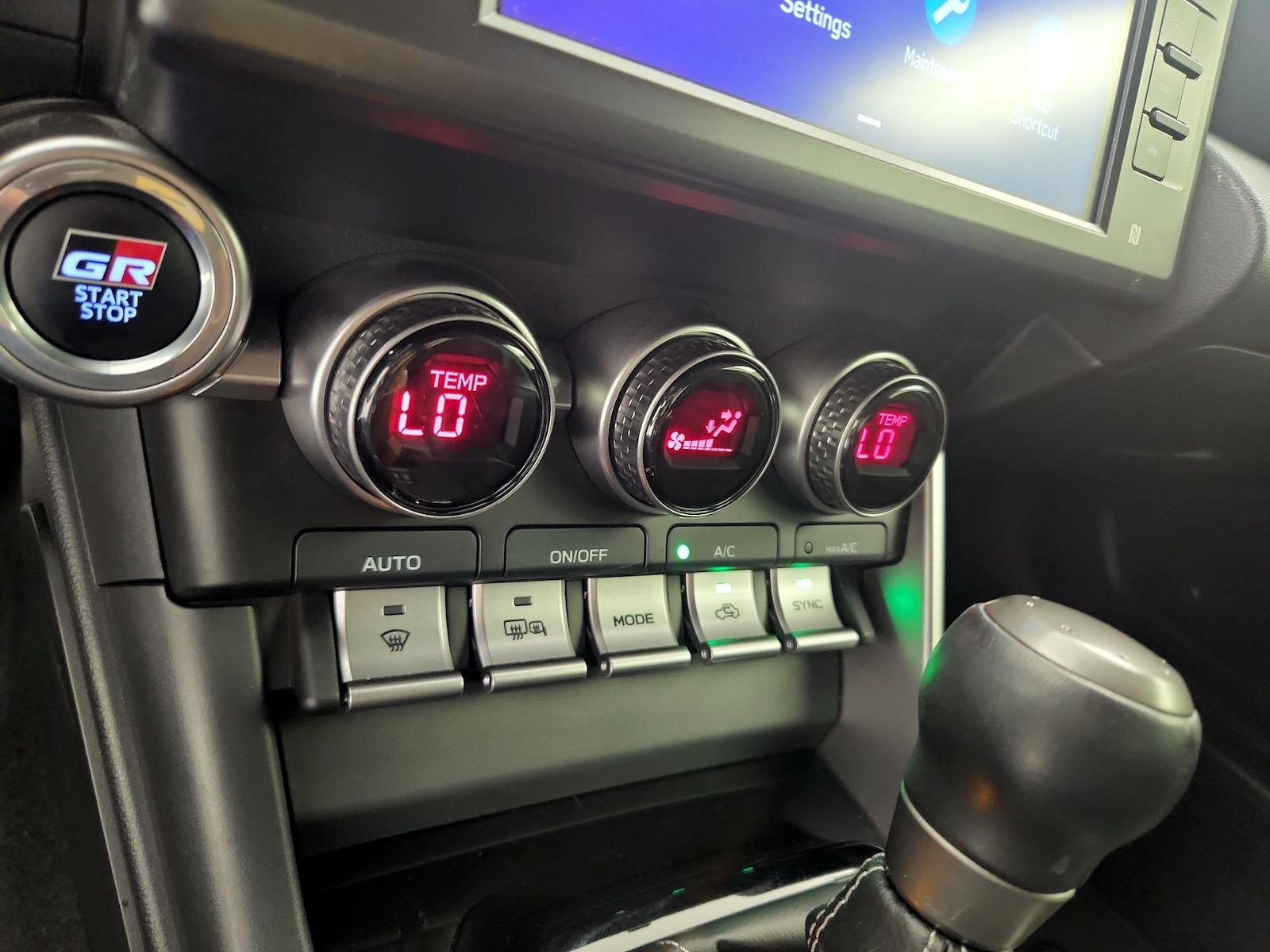 2024 Toyota GR86 Premium - Photo 17