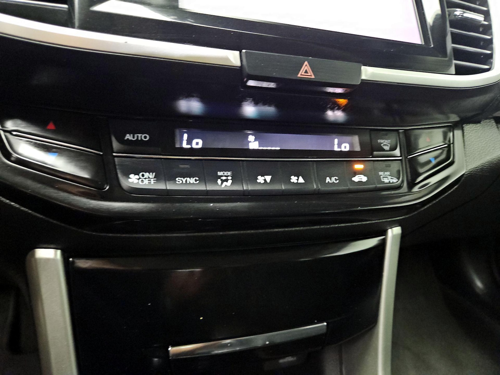 2016 Honda Accord EX-L V-6 - Photo 17