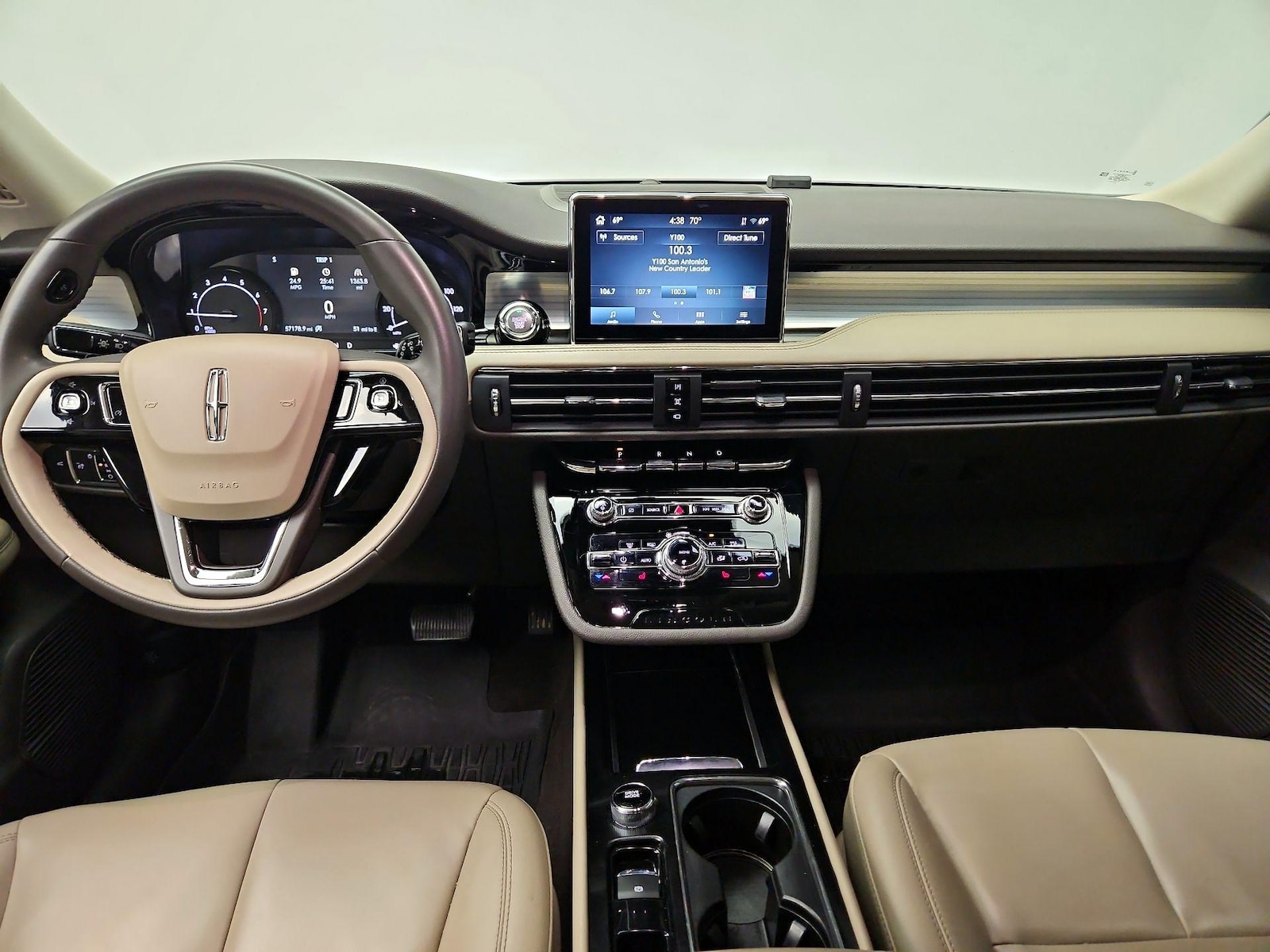 Apple CarPlay® & Android Auto™
