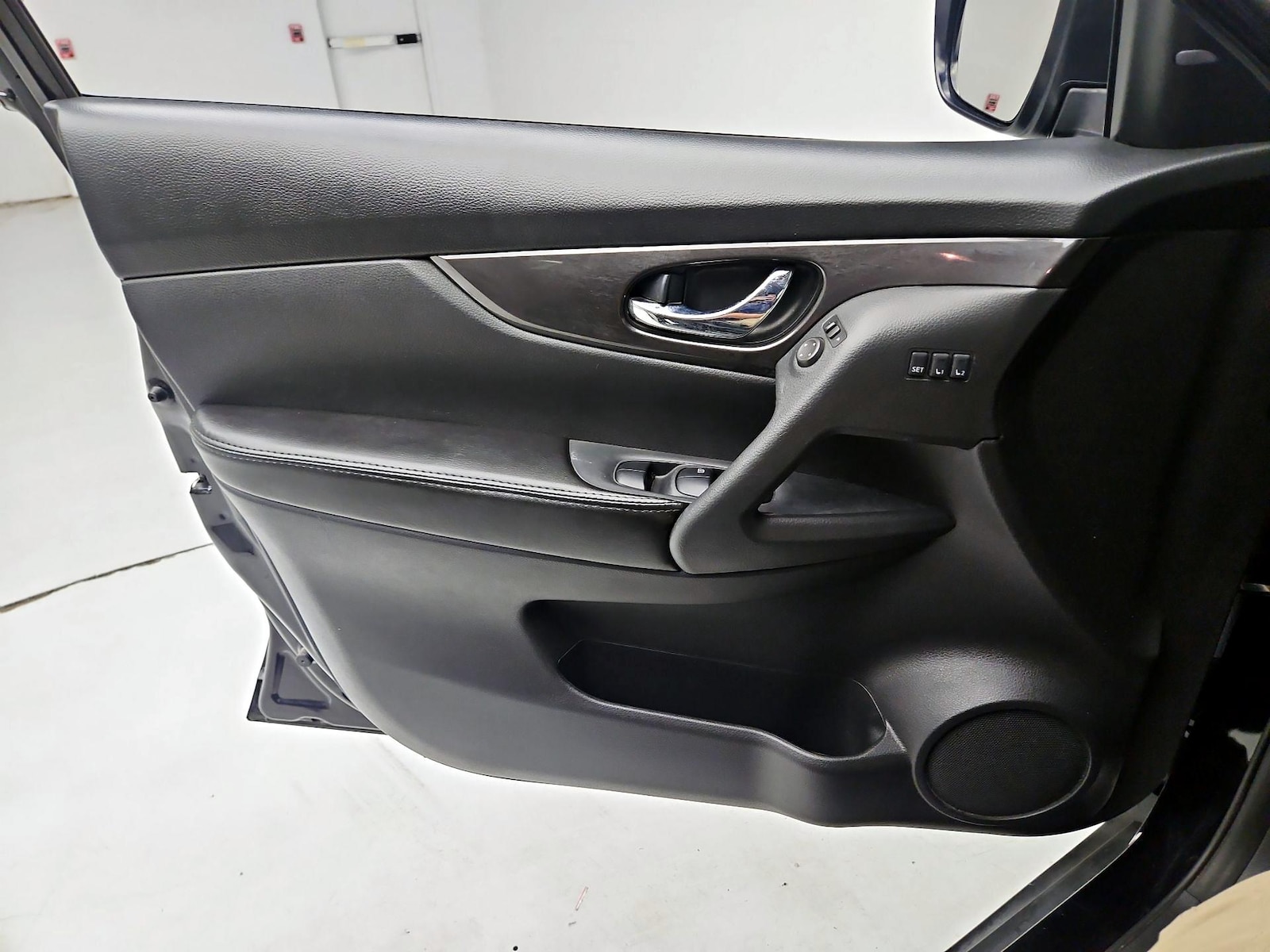 2019 Nissan Rogue SV - Photo 13